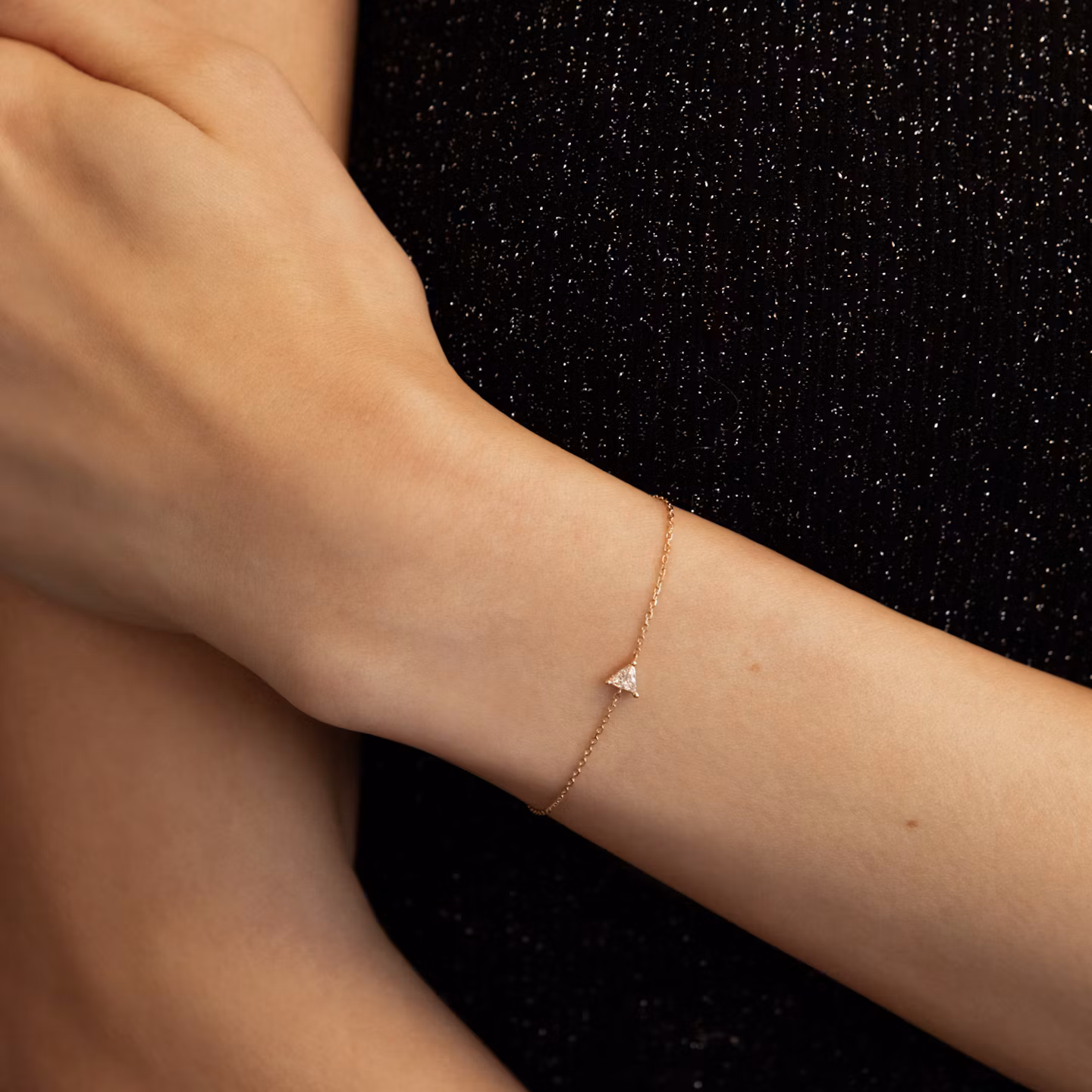 Petite Solitaire Bracelet | Trillion | 14k | Yellow Gold | chainLength: 6.5-7