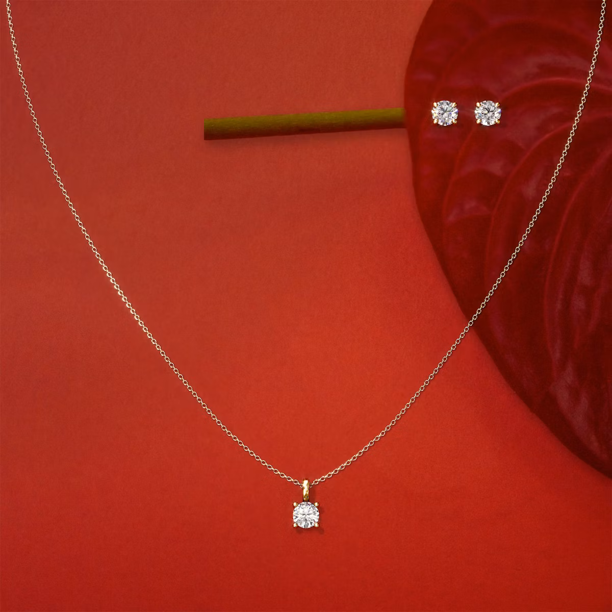 Petite Solitaire Pendant | Round Brilliant | 14k | Yellow Gold | chainLength: 16-18