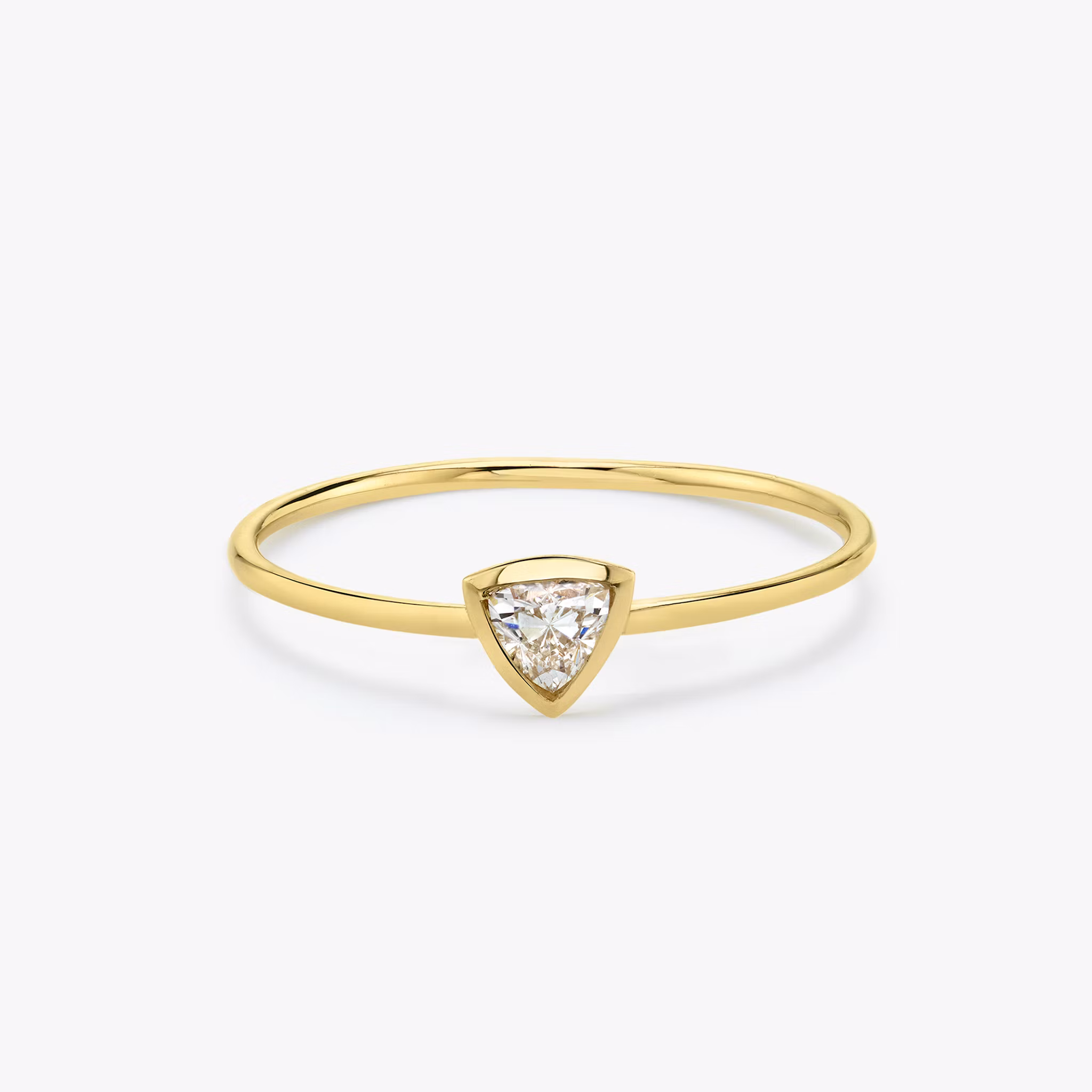 Knife-Edge Bezel Ring Trillion | Yellow Gold