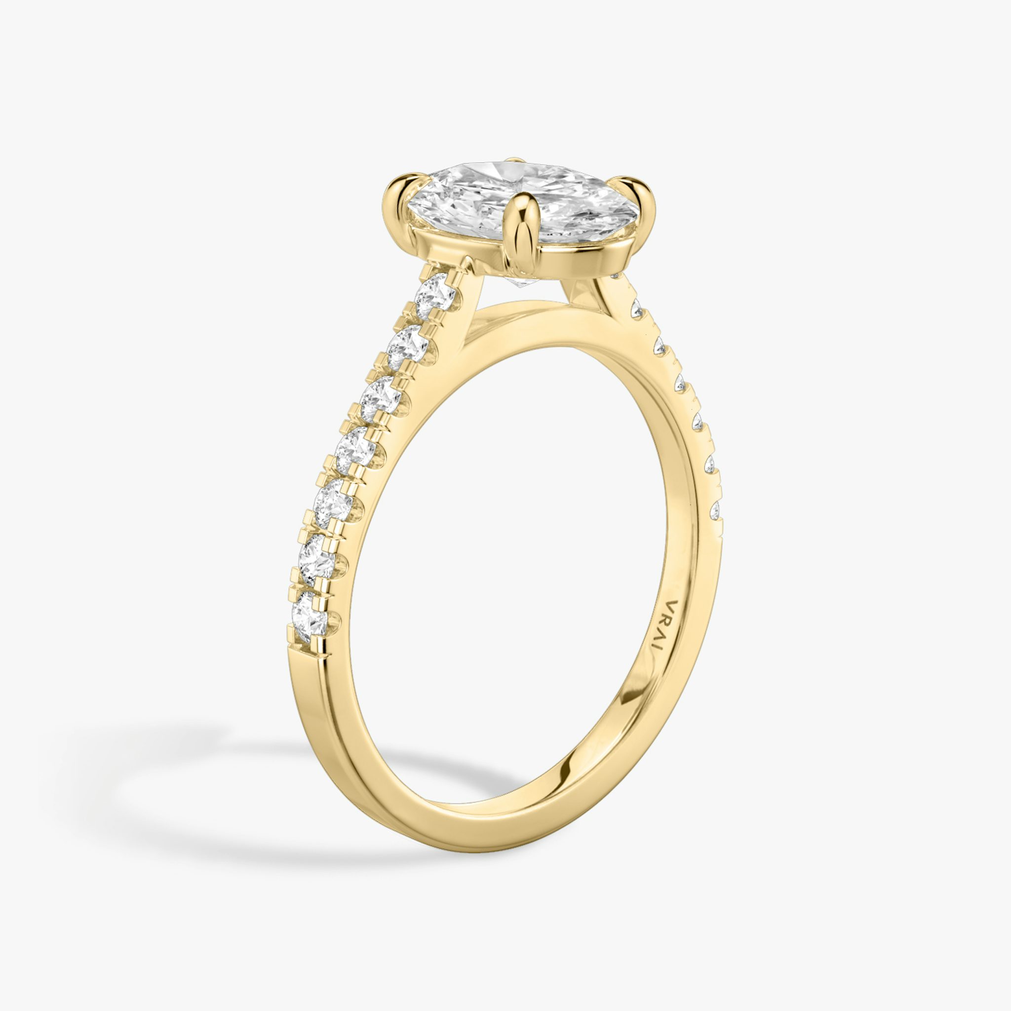 The Cathedral | Oval | 18k | Yellow Gold | bandAccent: Pavé | diamondOrientation: vertical | caratWeight: other