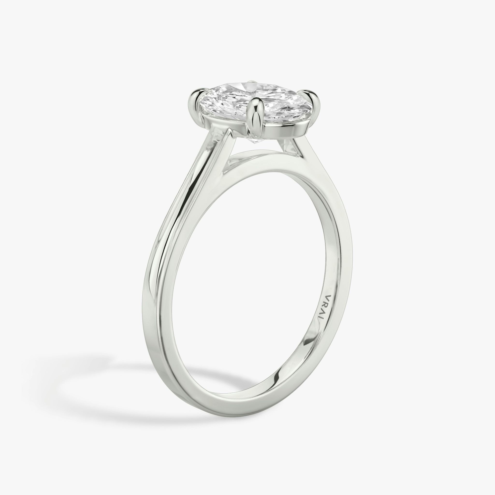 Cathedral | Oval | 18k | Weißgold | bandAccent: Ohne Pavé-Besatz | diamondOrientation: vertical | caratWeight: other