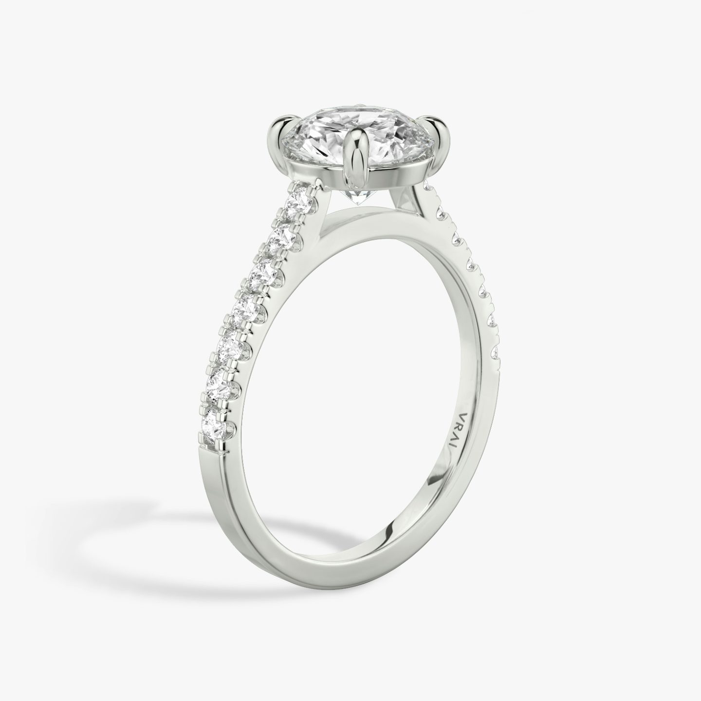The Cathedral | Round Brilliant | Platinum | bandAccent: Pavé | caratWeight: 1.5ct | diamondOrientation: vertical
