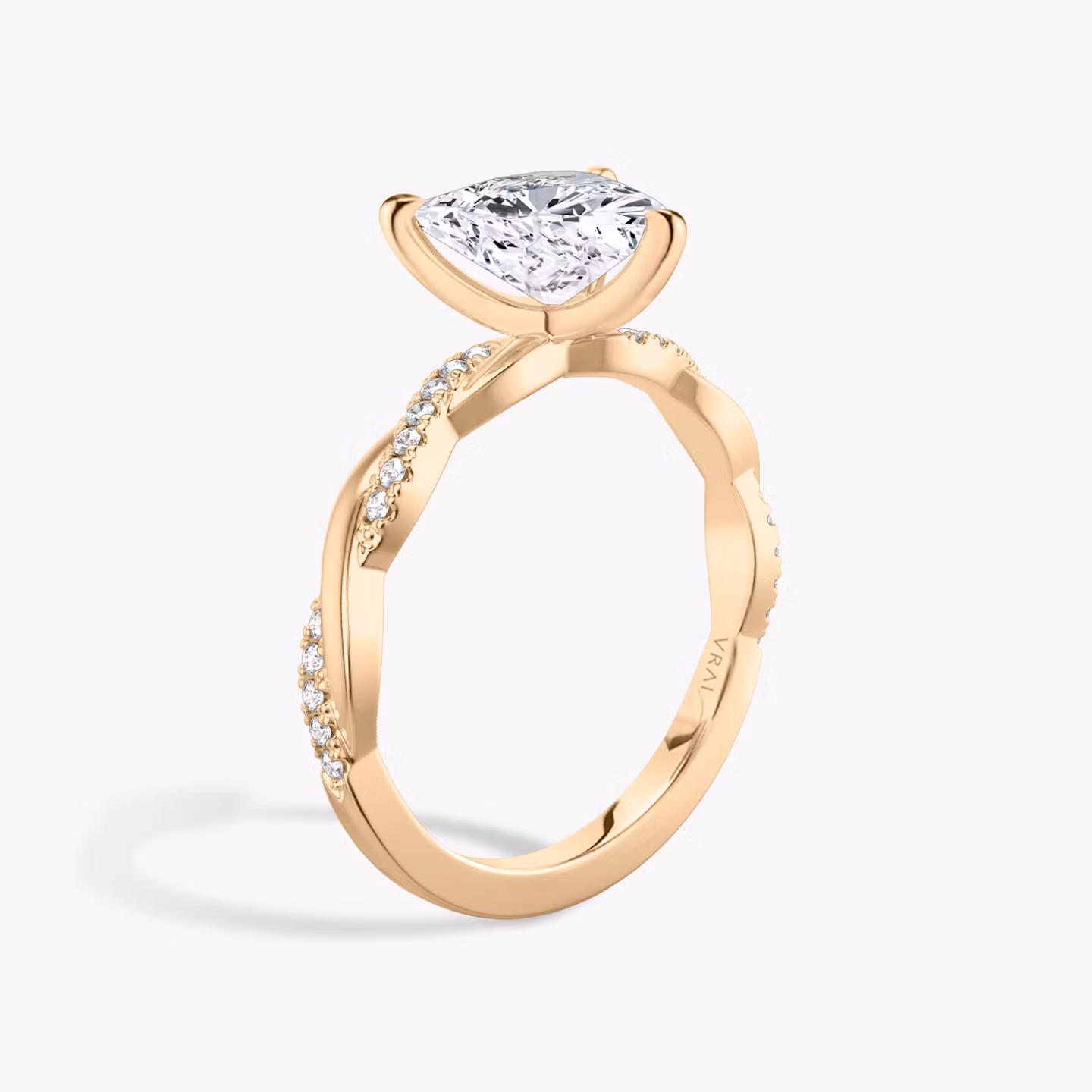 Anillo de compromiso Twisted Classic | Trillón | 14k | Oro rosa | bandAccent: Pavé twisted | diamondOrientation: vertical | caratWeight: other