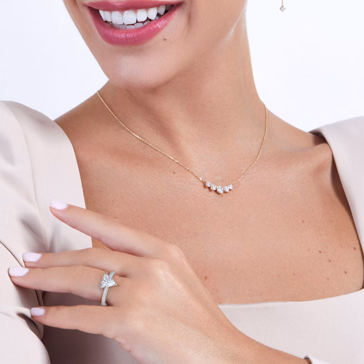 The Pavé Dome | Trillion | 18k | White Gold | bandAccent: Pavé | diamondOrientation: vertical | caratWeight: other