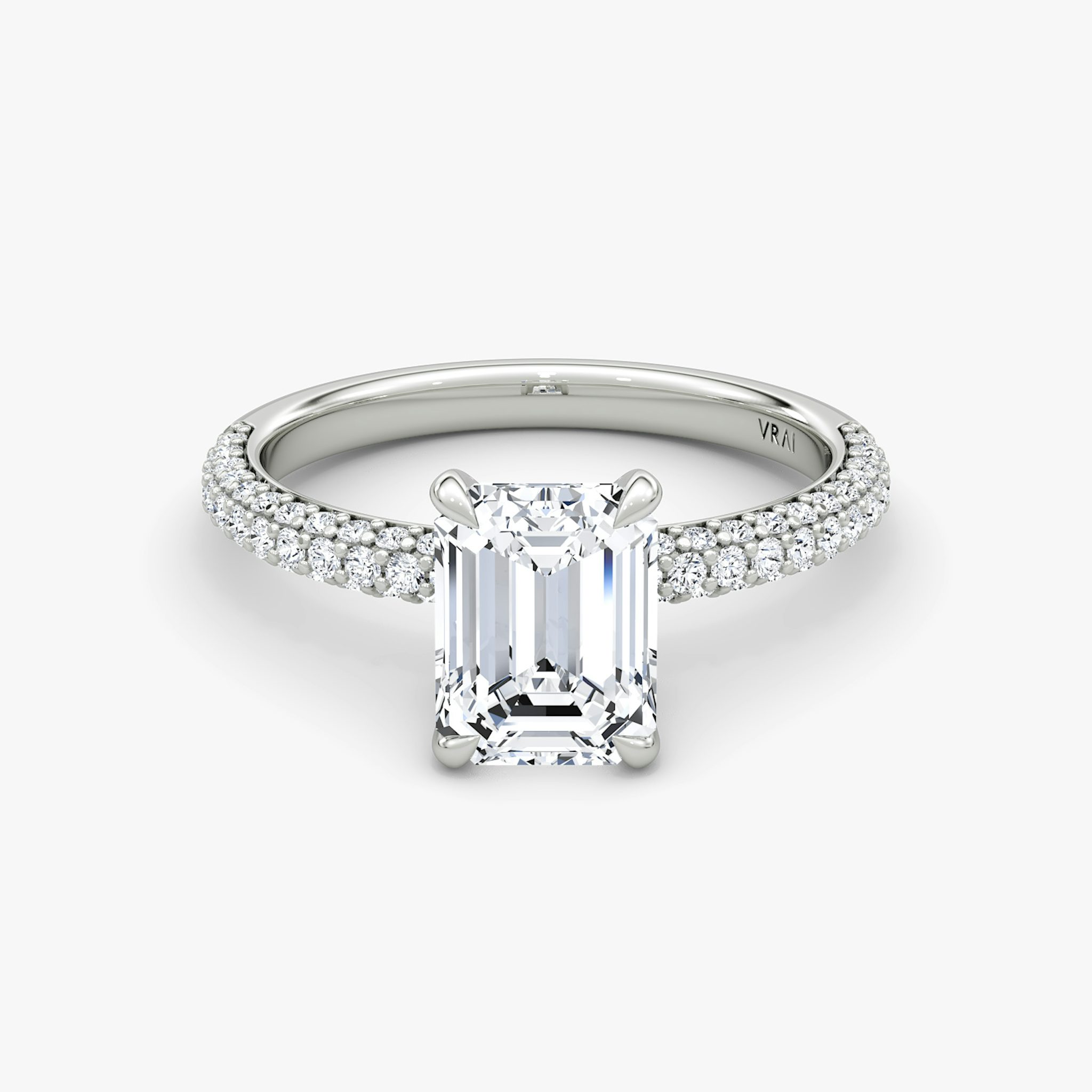 The Pavé Dome | Emerald | 18k | White Gold | bandAccent: Pavé | diamondOrientation: vertical | caratWeight: other