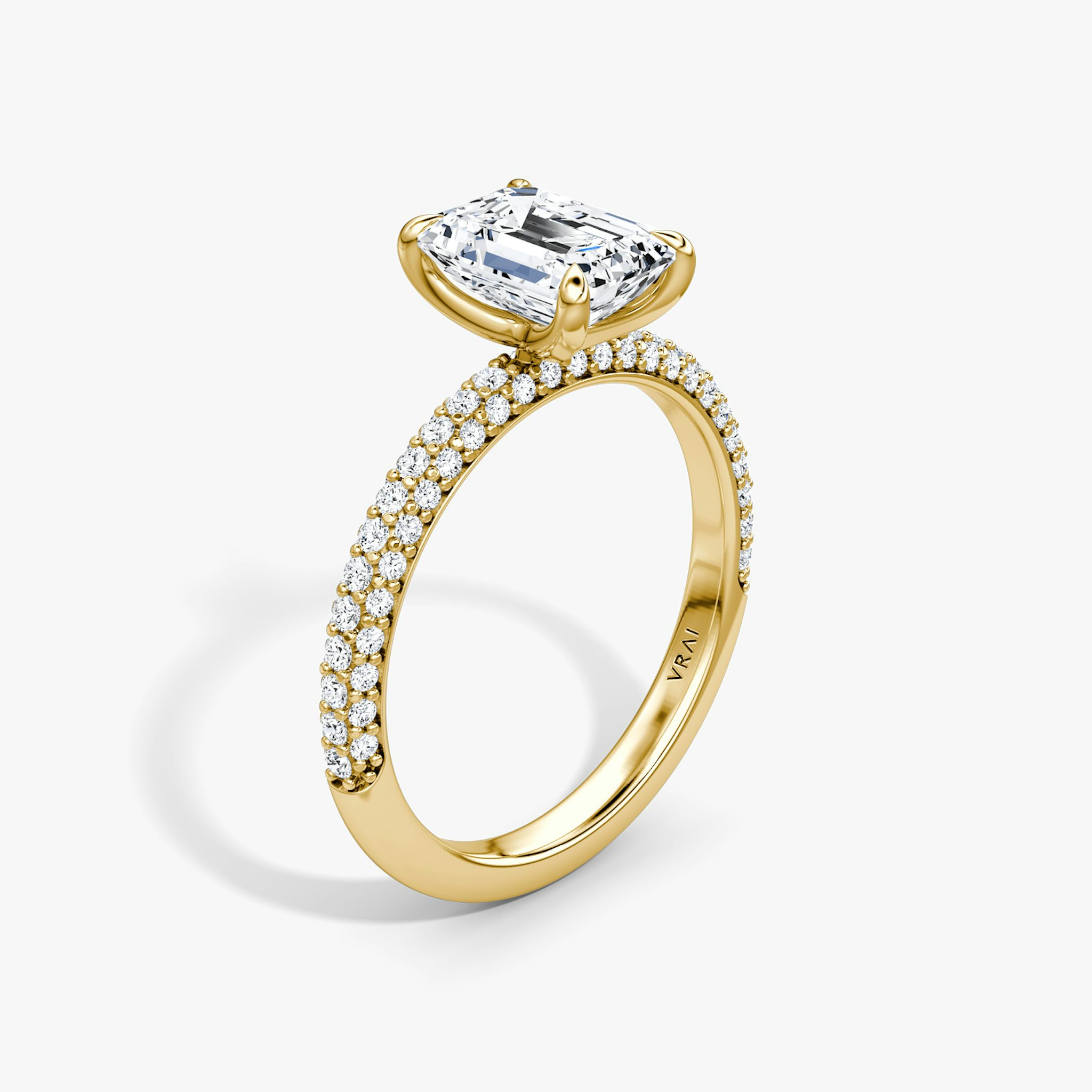 The Pavé Dome | Emerald | 18k | Yellow Gold | bandAccent: Pavé | diamondOrientation: vertical | caratWeight: other