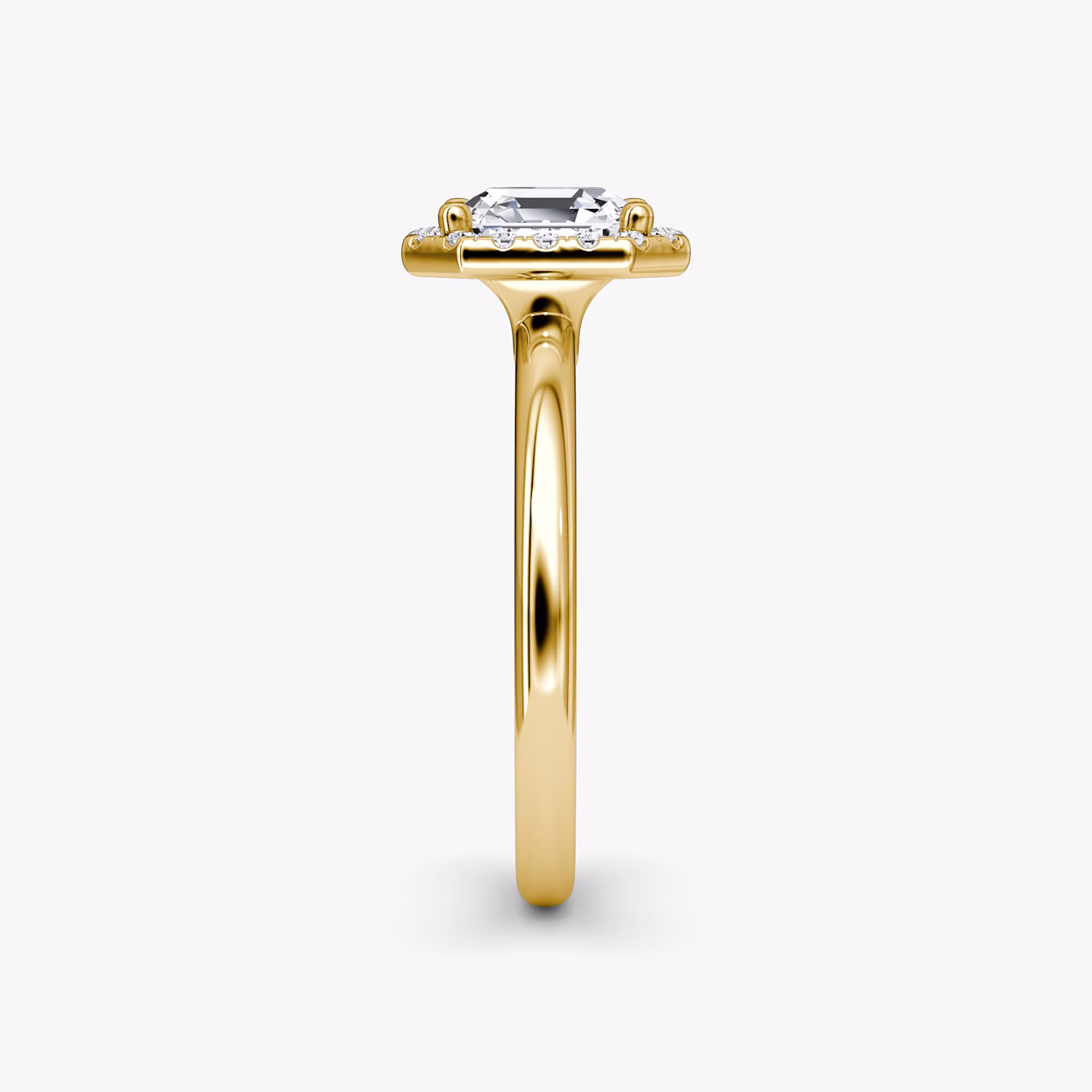 The Halo | Asscher | 18k | Yellow Gold | bandAccent: Plain | haloSize: original | diamondOrientation: vertical | caratWeight: other