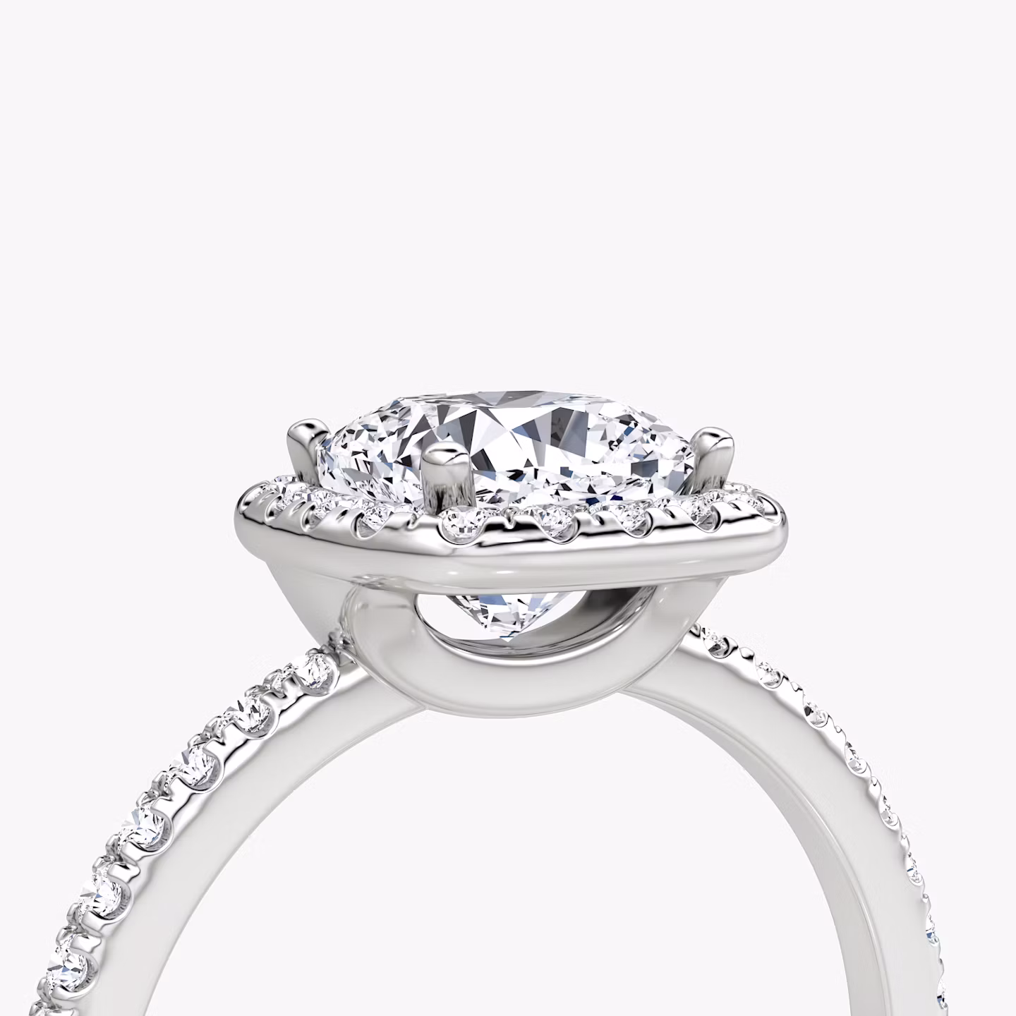 Halo | Cushion | Platin | bandAccent: Mit Pavé-Besatz | haloSize: original | diamondOrientation: vertical | caratWeight: other