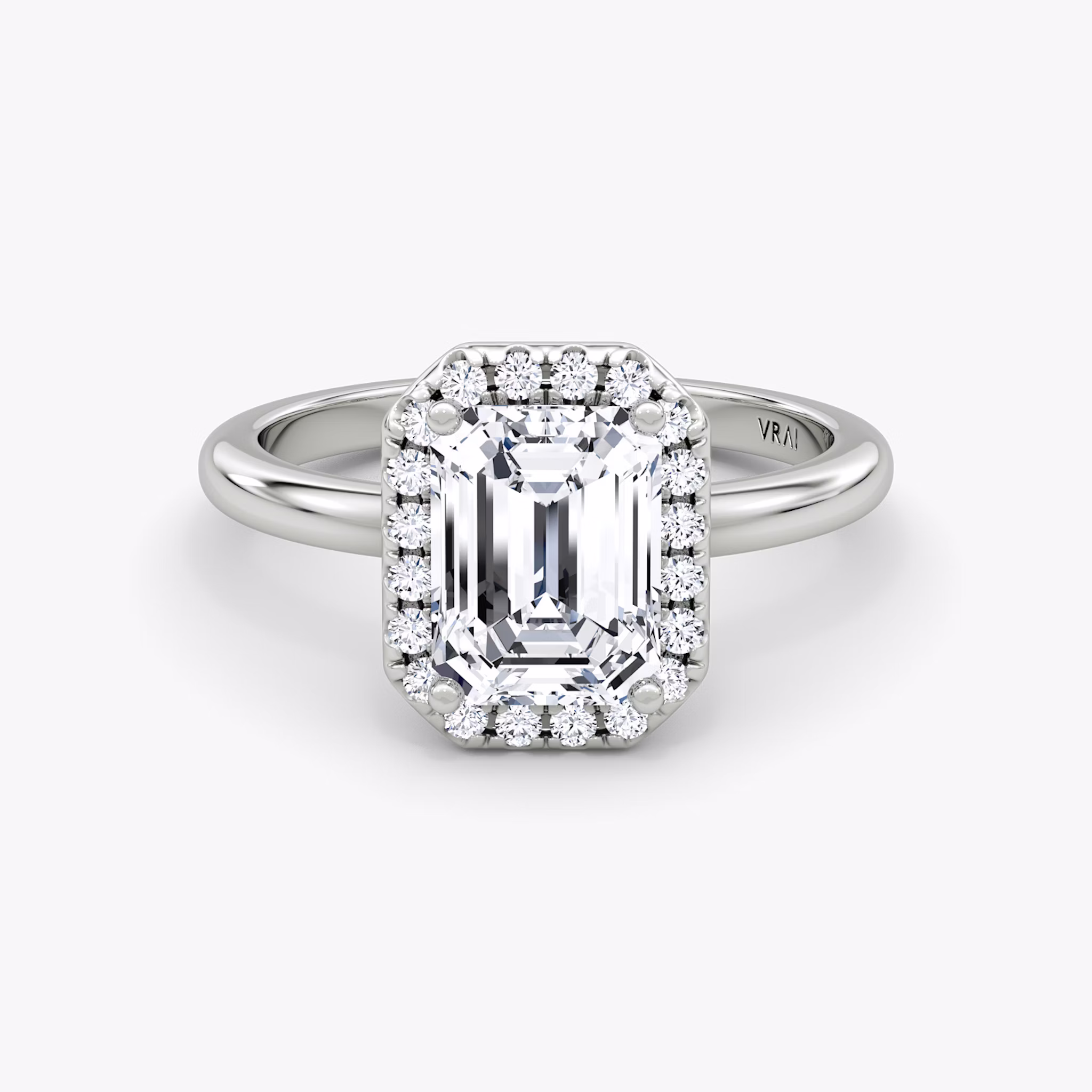 Halo | Emerald | 18k | Weißgold | bandAccent: Ohne Pavé-Besatz | haloSize: original | diamondOrientation: vertical | caratWeight: other