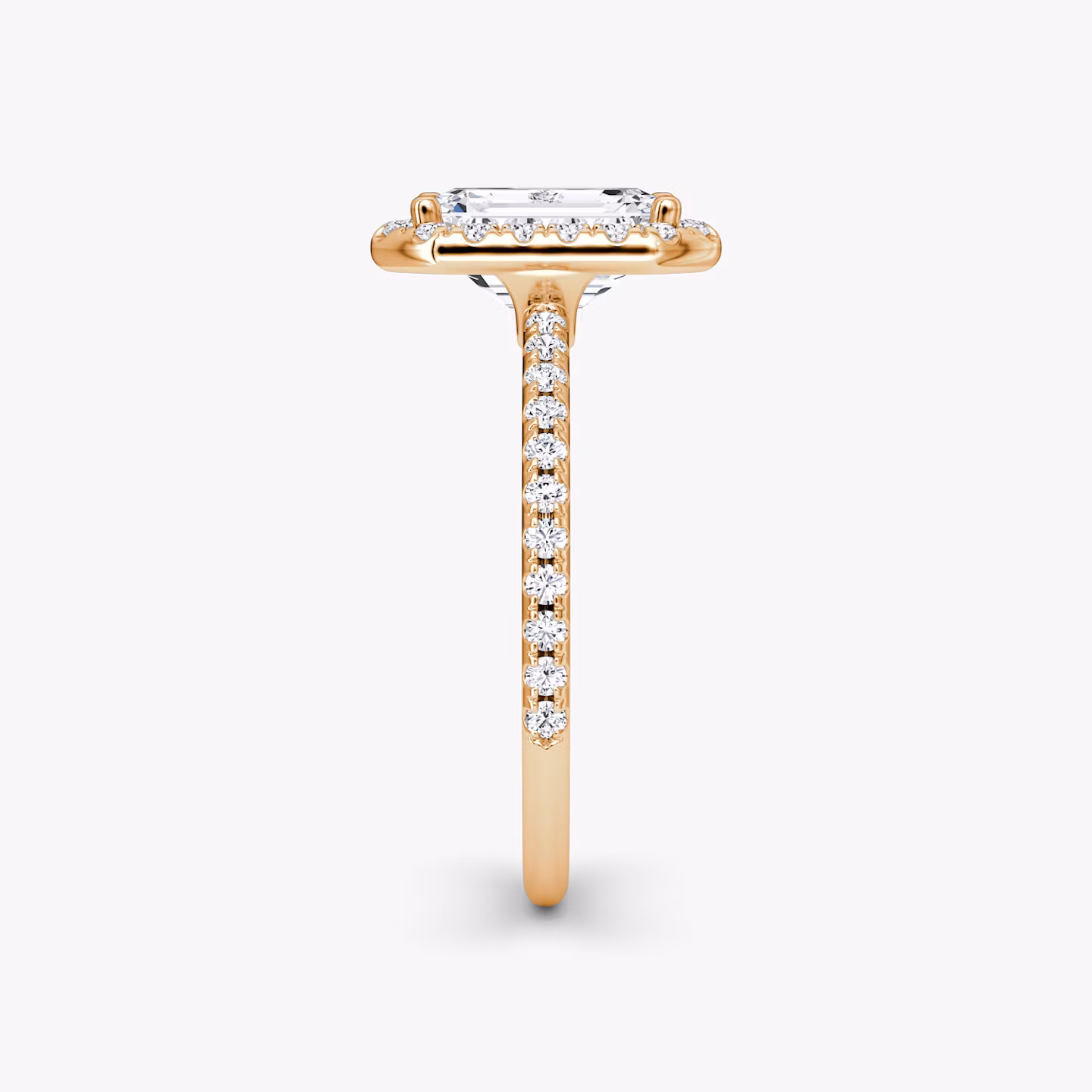Halo | Emerald | 14k | Roségold | bandAccent: Mit Pavé-Besatz | haloSize: original | diamondOrientation: vertical | caratWeight: other