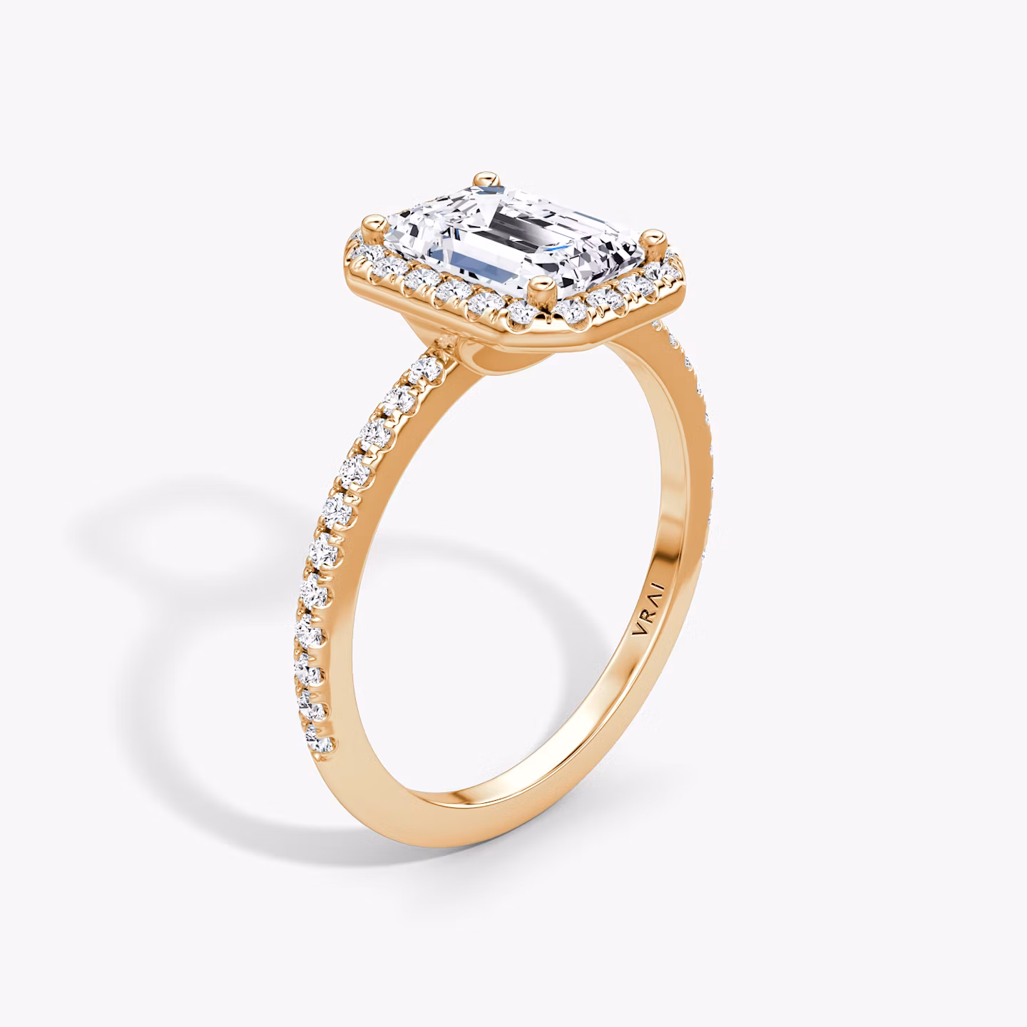 Halo | Emerald | 14k | Roségold | bandAccent: Mit Pavé-Besatz | haloSize: original | diamondOrientation: vertical | caratWeight: other