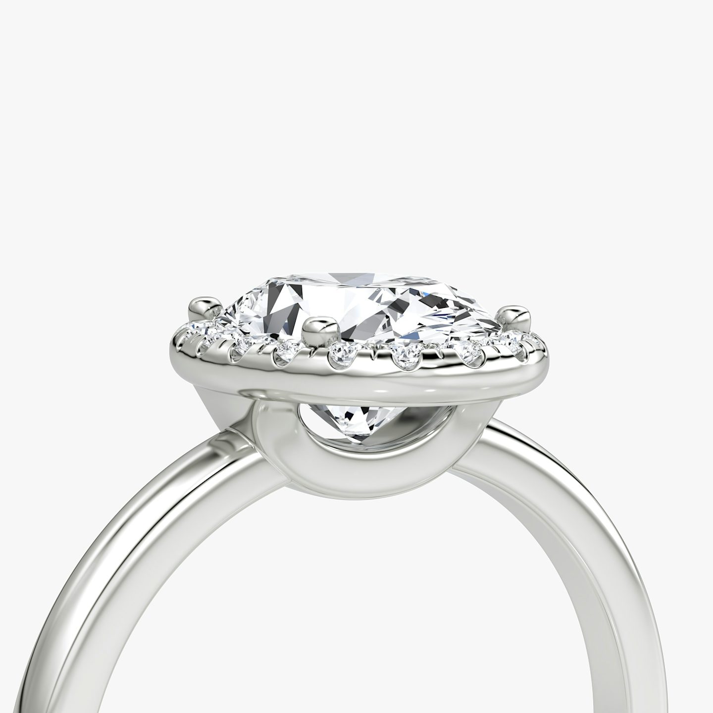 The Halo | Oval | 18k | White Gold | bandAccent: Plain | haloSize: original | diamondOrientation: vertical | caratWeight: other