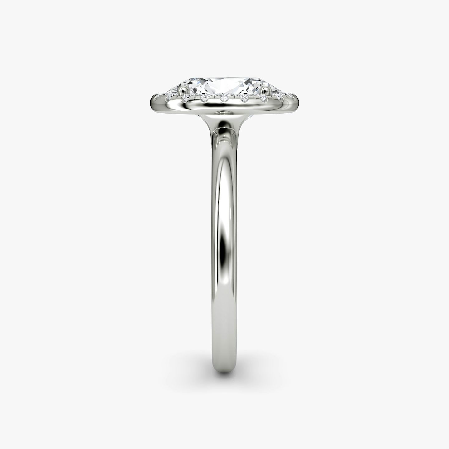 The Halo | Oval | 18k | White Gold | bandAccent: Plain | haloSize: original | diamondOrientation: vertical | caratWeight: other