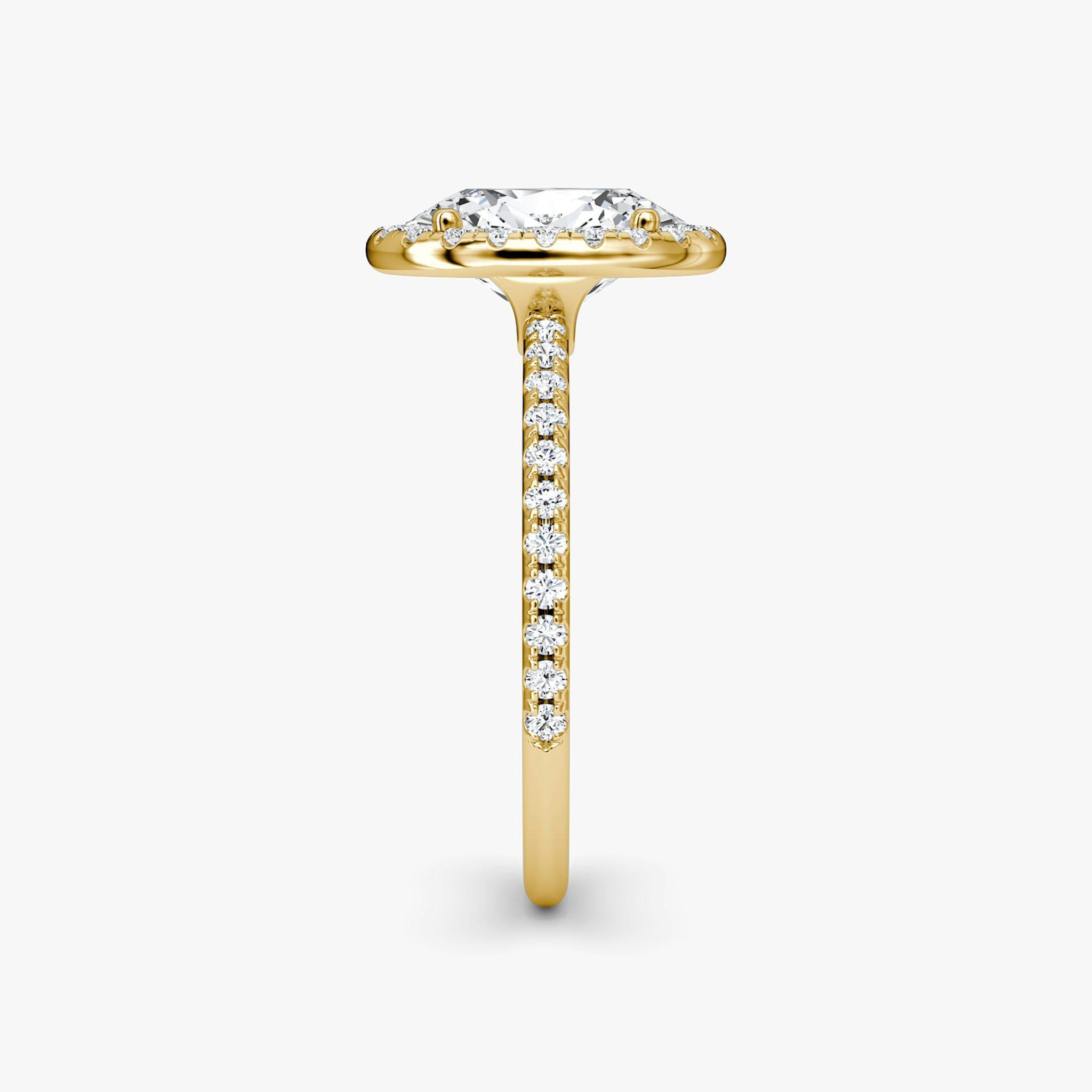 The Halo | Oval | 18k | Yellow Gold | bandAccent: Pavé | haloSize: original | diamondOrientation: vertical | caratWeight: other