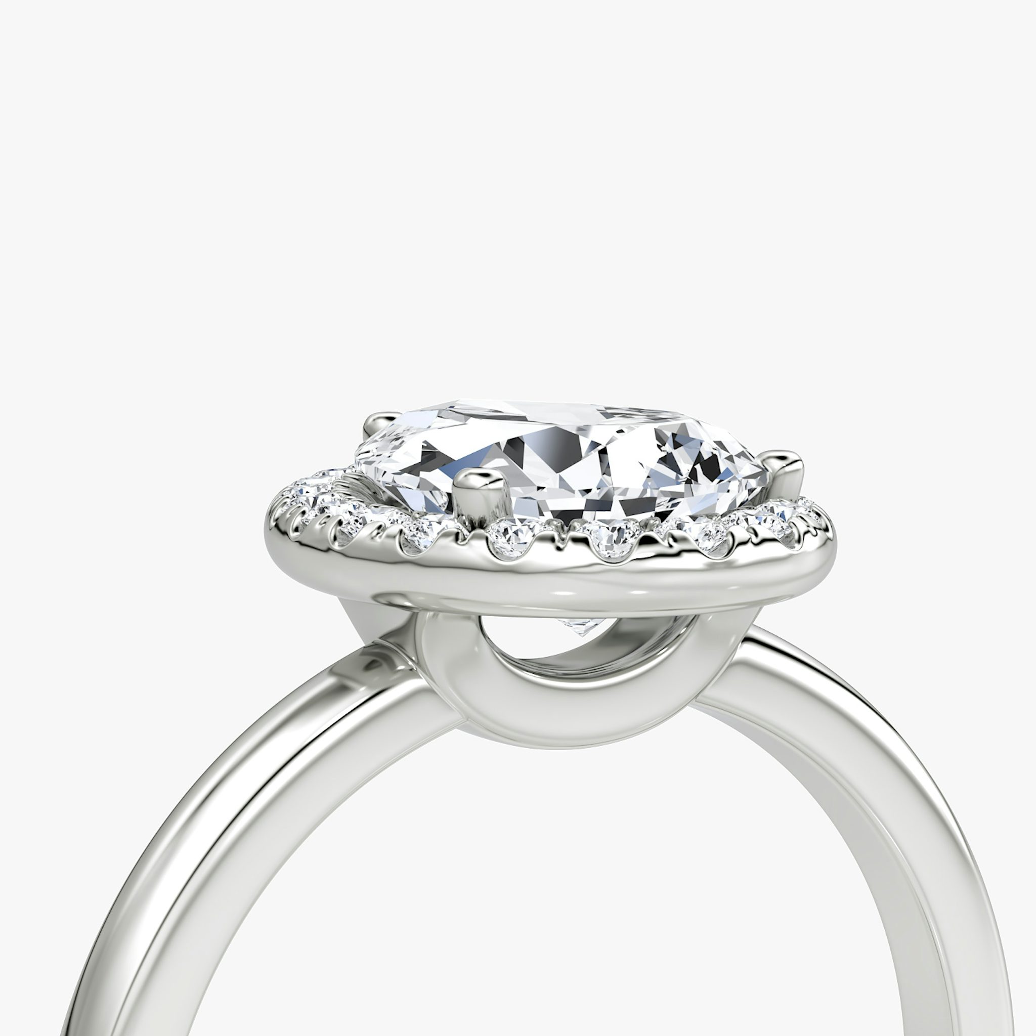 The Halo | Pear | 18k | White Gold | bandAccent: Plain | haloSize: original | diamondOrientation: vertical | caratWeight: other
