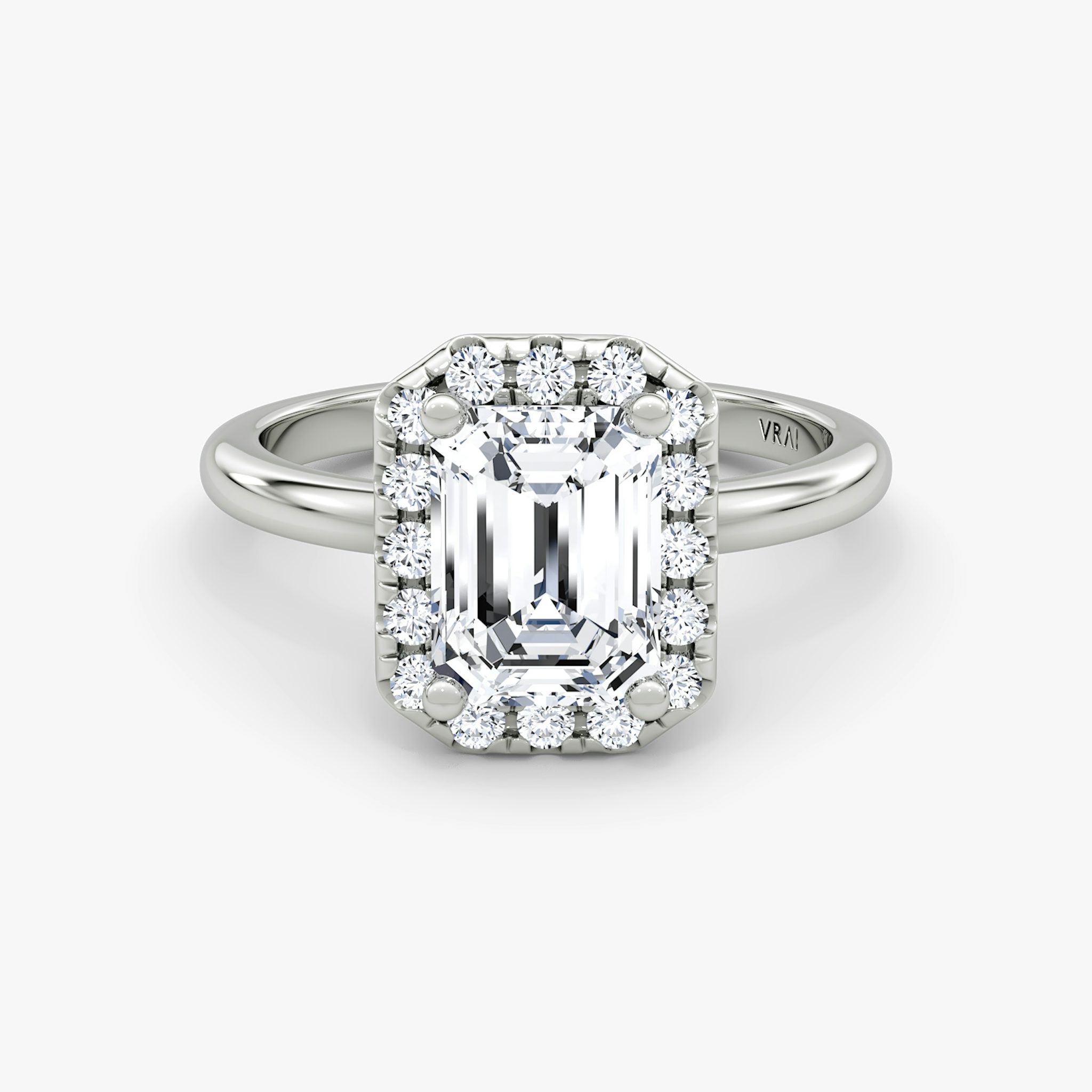 The Halo | Emerald | 18k | White Gold | bandAccent: Plain | haloSize: large | diamondOrientation: vertical | caratWeight: other