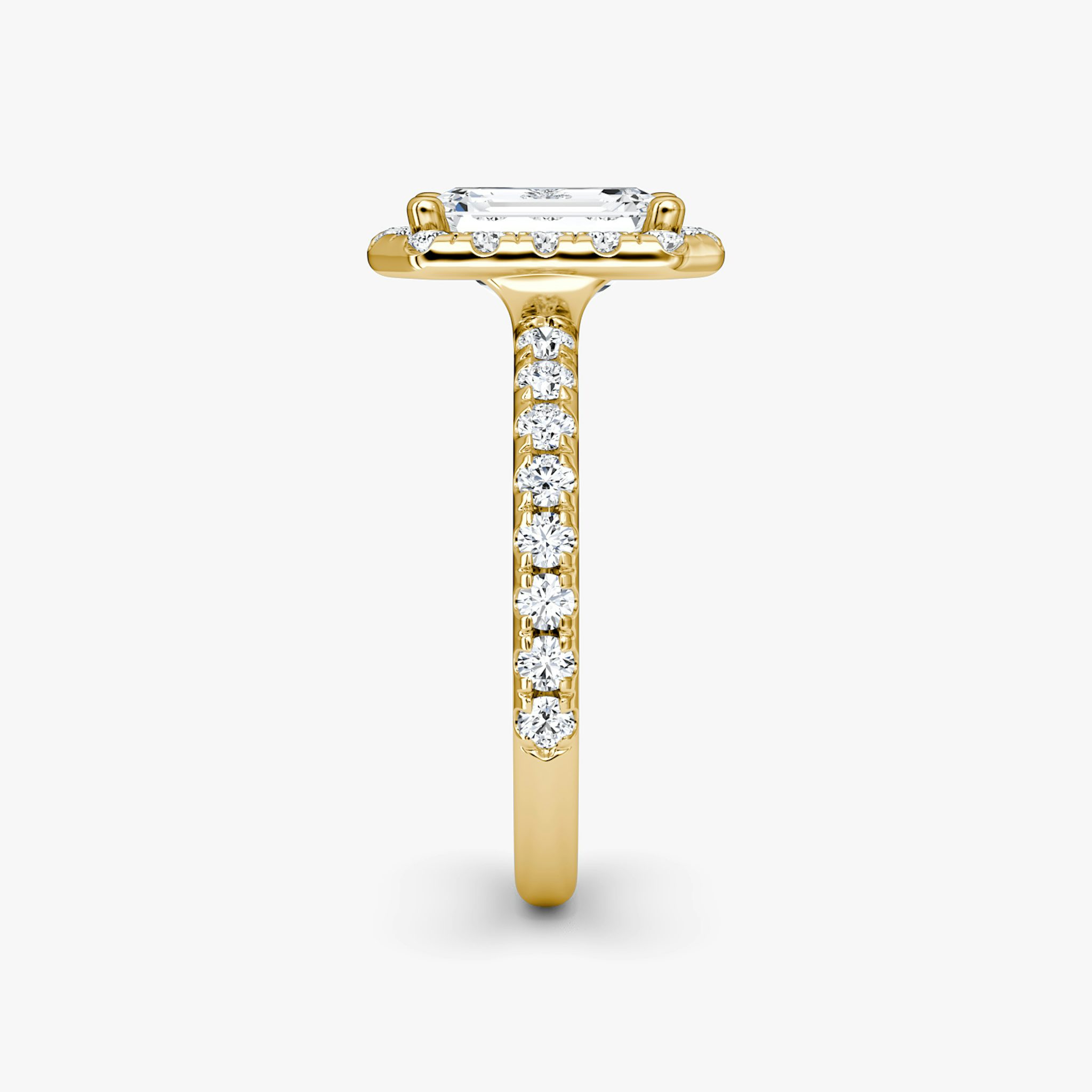 The Halo | Emerald | 18k | Yellow Gold | bandAccent: Pavé | haloSize: large | diamondOrientation: vertical | caratWeight: other