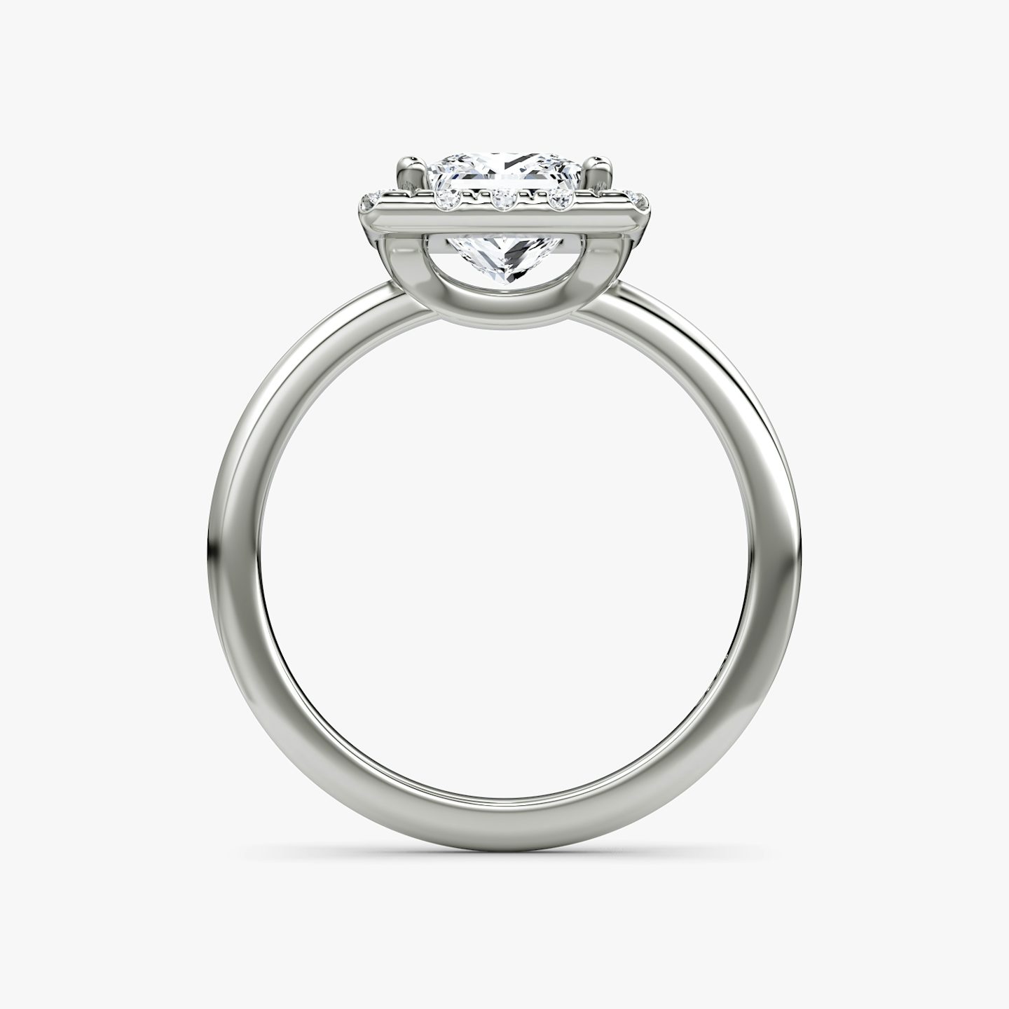 Anillo de compromiso Halo | Princesa | Platino | bandAccent: Simple | haloSize: large | diamondOrientation: vertical | caratWeight: other