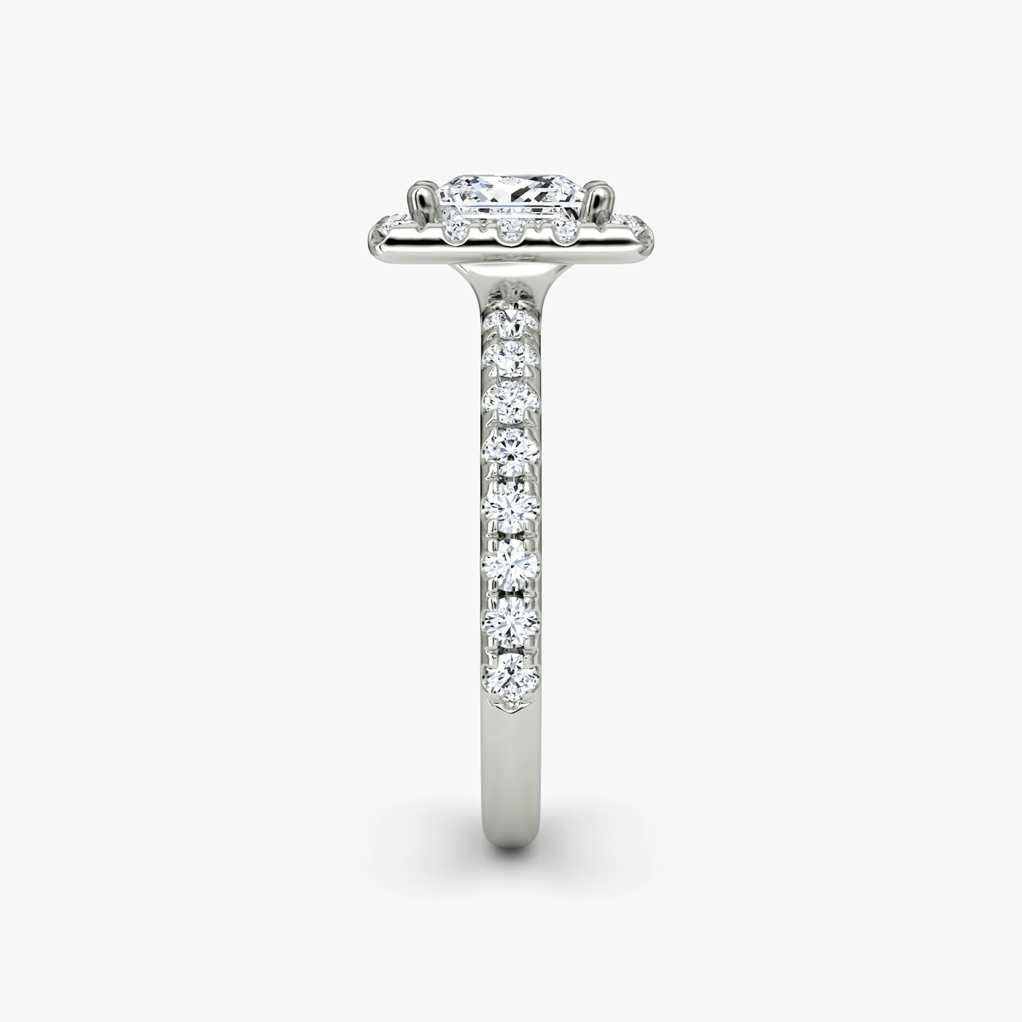 The Halo | Princess | 18k | White Gold | bandAccent: Pavé | haloSize: large | diamondOrientation: vertical | caratWeight: other