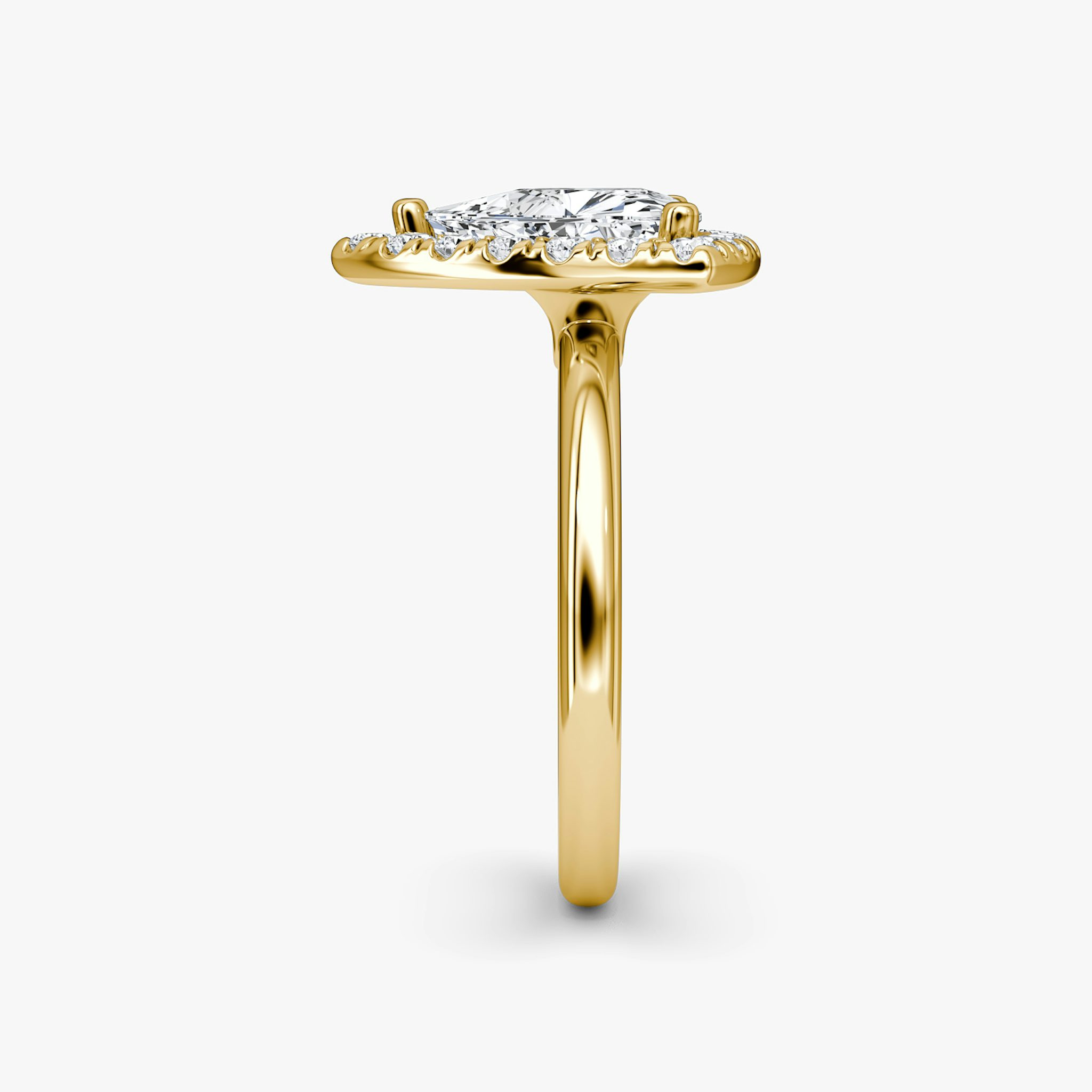 The Halo | Trillion | 18k | Yellow Gold | bandAccent: Plain | haloSize: large | diamondOrientation: vertical | caratWeight: other