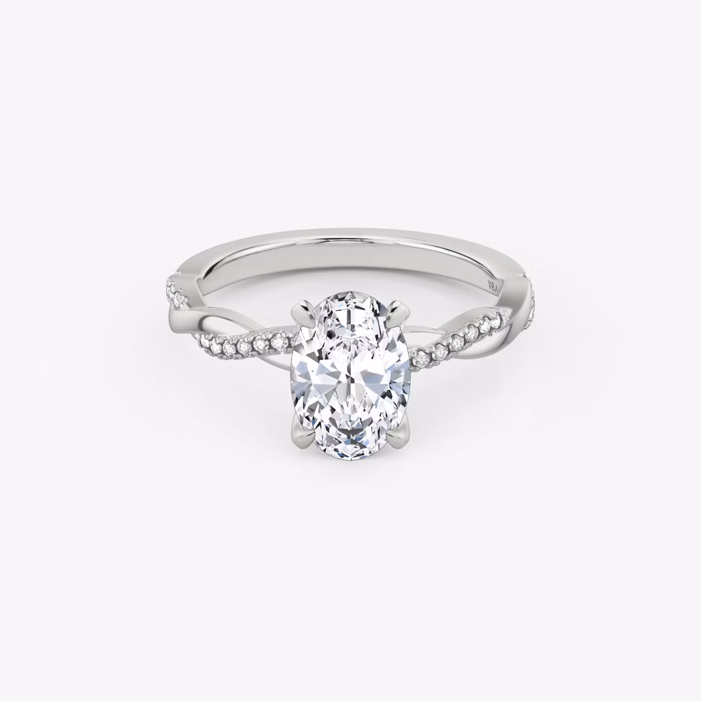 Twisted Classic | Oval | Platin | bandAccent: Mit Pavé-Besatz | diamondOrientation: vertical | caratWeight: other