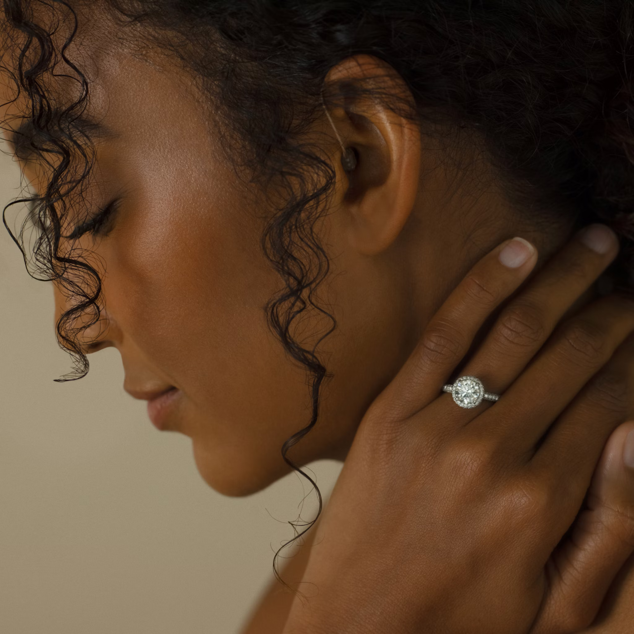 The Halo Dome | Round Brilliant | 14k | Rose Gold | bandAccent: Pavé | caratWeight: 1.0ct | diamondOrientation: vertical