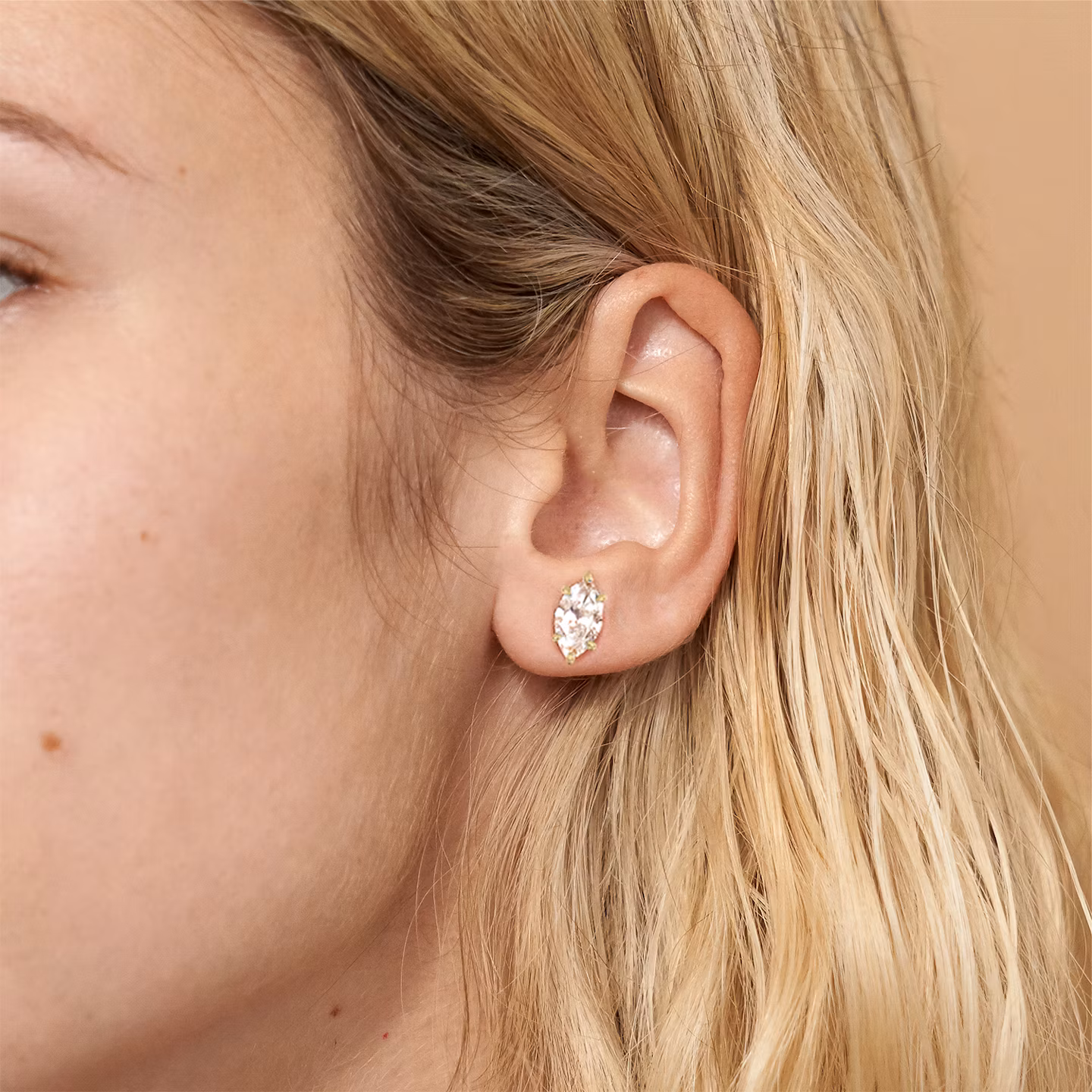 VRAI Solitaire Stud | Marquise | 14k | Yellow Gold | caratWeight: 1.0ct