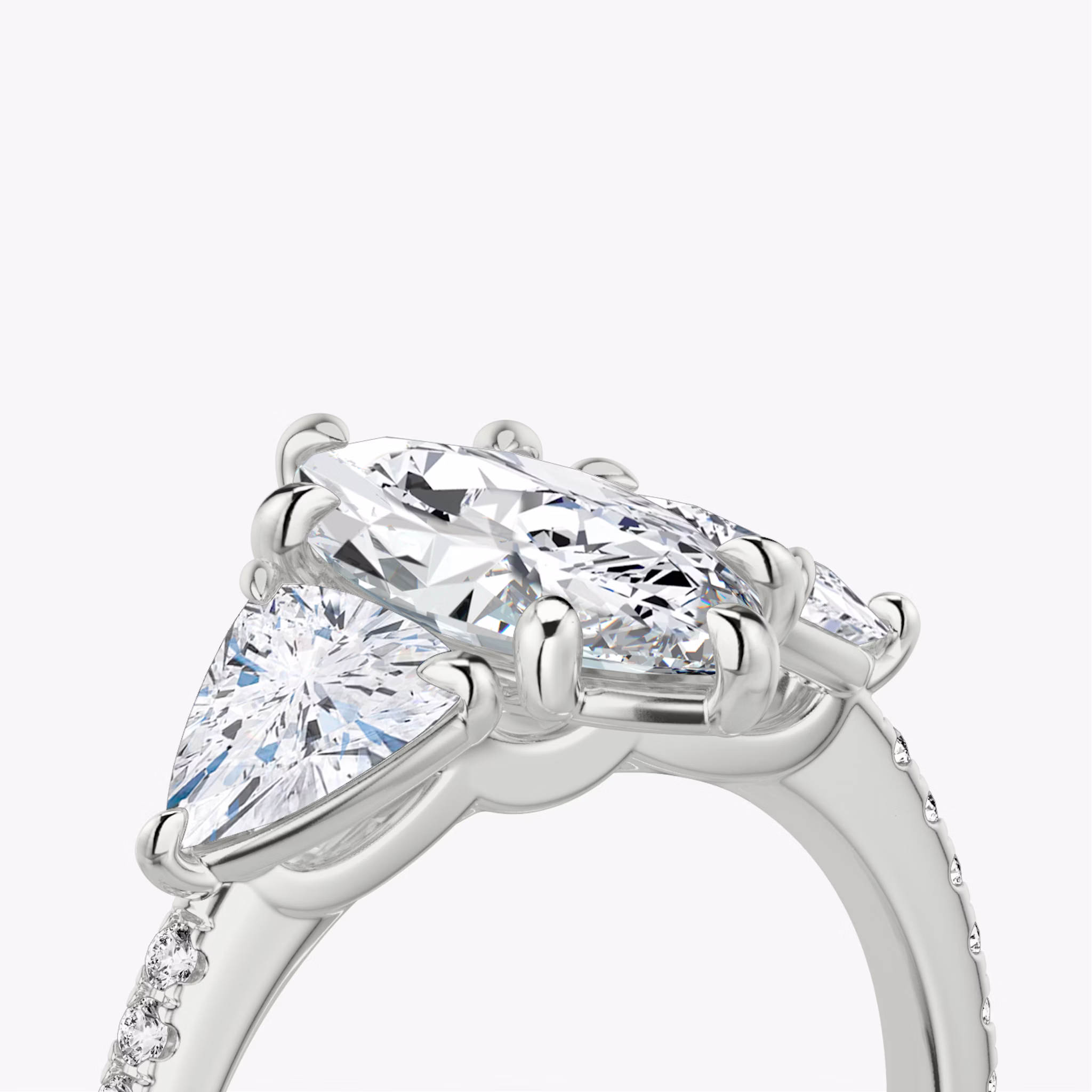 Three Stone | Marquise | 18k | Weißgold | bandAccent: Mit Pavé-Besatz | sideStoneCarat: 0.50ct | sideStoneShape: Trillant | diamondOrientation: vertical | caratWeight: other
