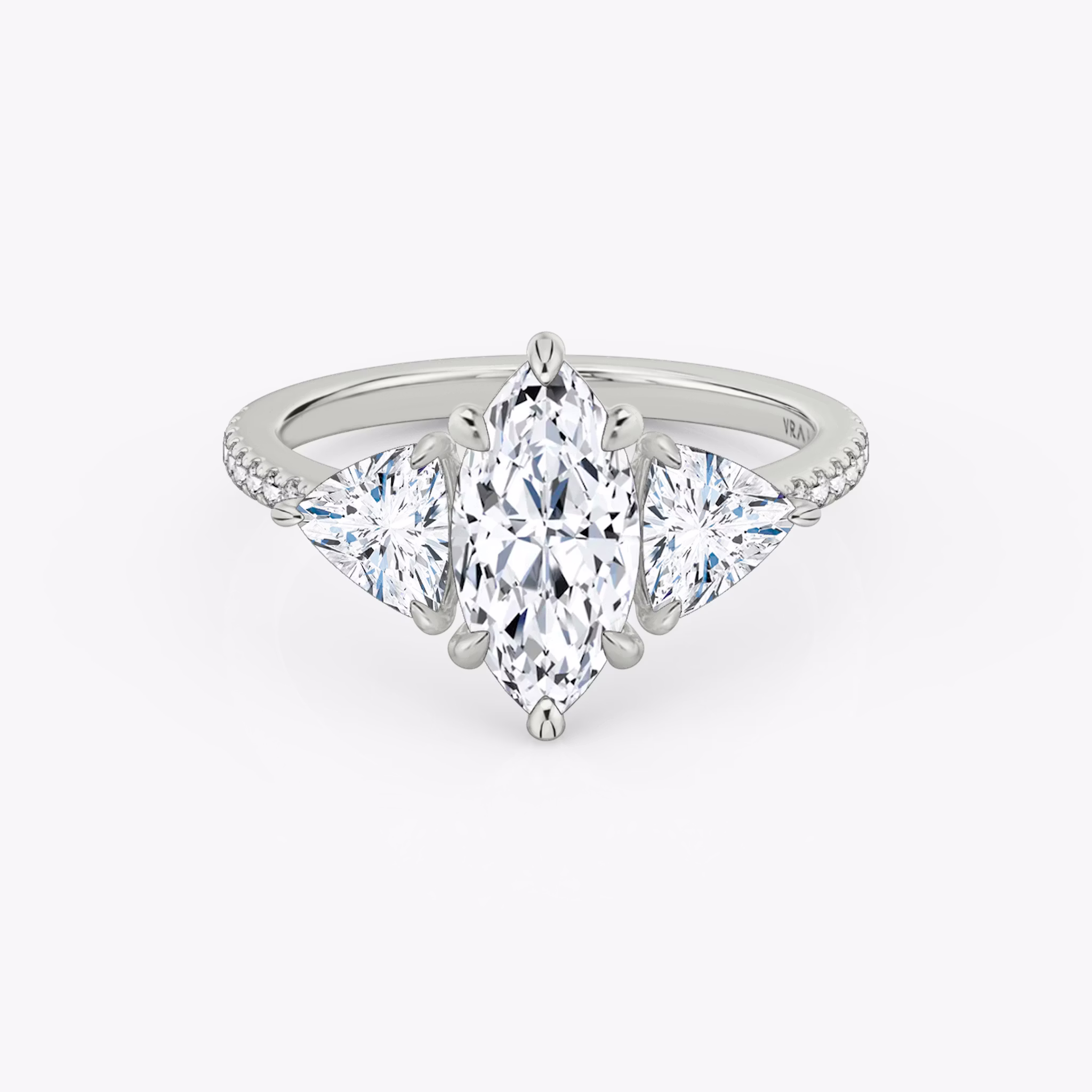 Three Stone | Marquise | 18k | Weißgold | bandAccent: Mit Pavé-Besatz | sideStoneCarat: 0.50ct | sideStoneShape: Trillant | diamondOrientation: vertical | caratWeight: other