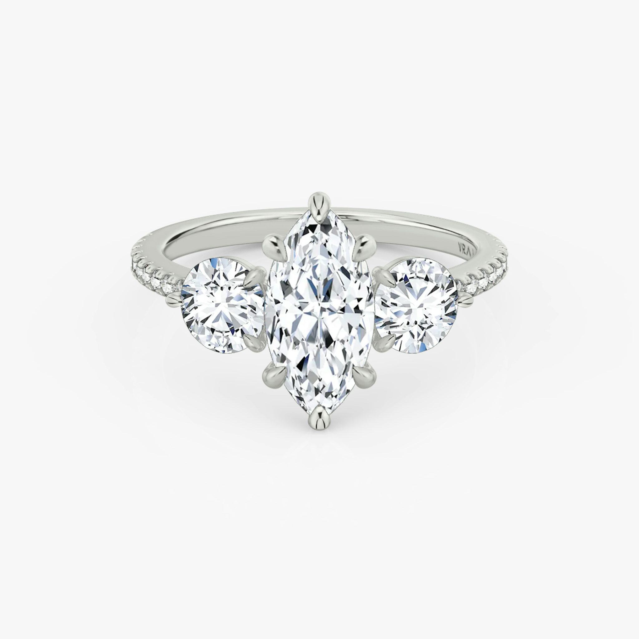 Three Stone | Marquise | 18k | Weißgold | bandAccent: Mit Pavé-Besatz | sideStoneCarat: 0.50ct | sideStoneShape: Rund | diamondOrientation: vertical | caratWeight: other