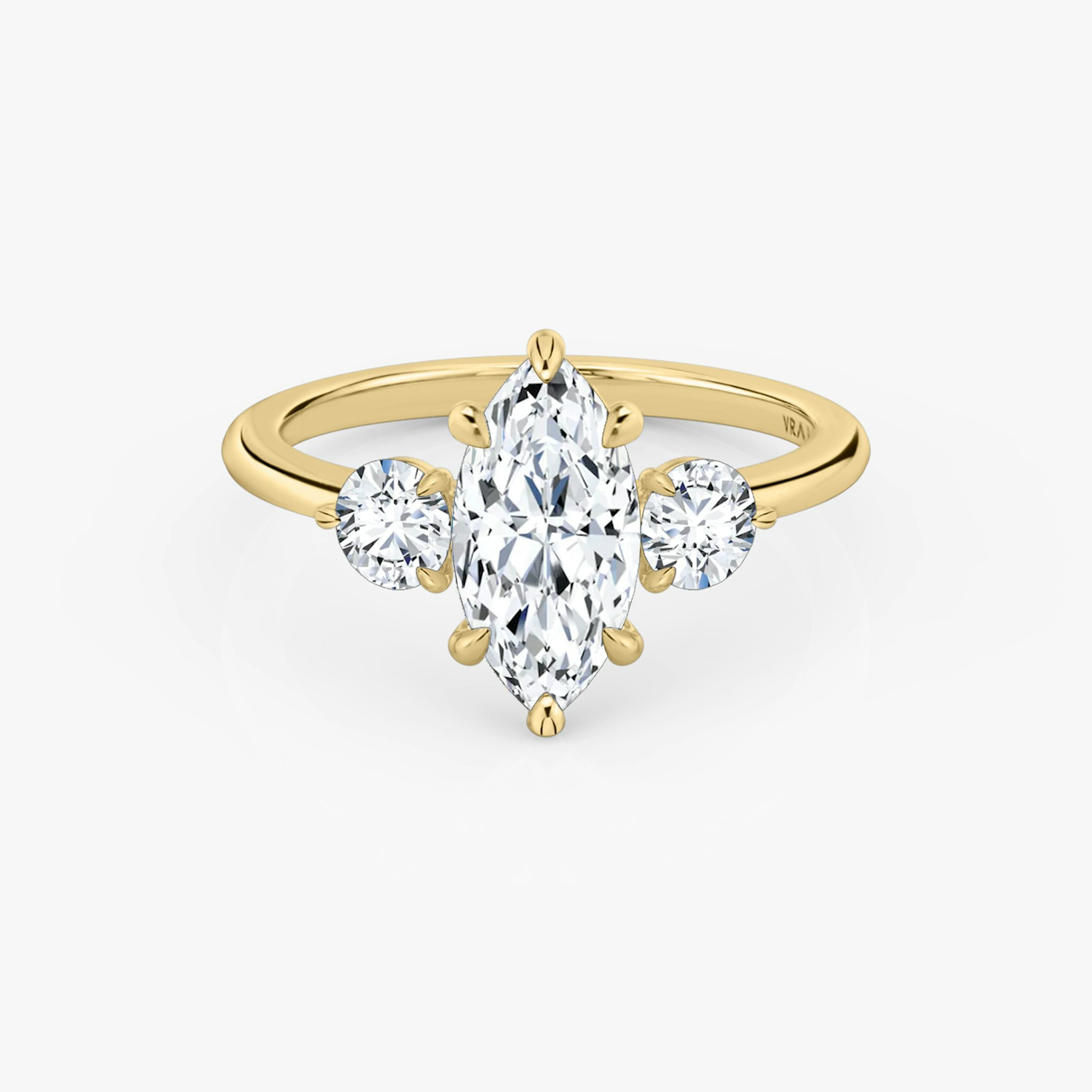 Three Stone | Marquise | 18k | Gelbgold | bandAccent: Ohne Pavé-Besatz | sideStoneCarat: 0.25ct | sideStoneShape: Rund | diamondOrientation: vertical | caratWeight: other