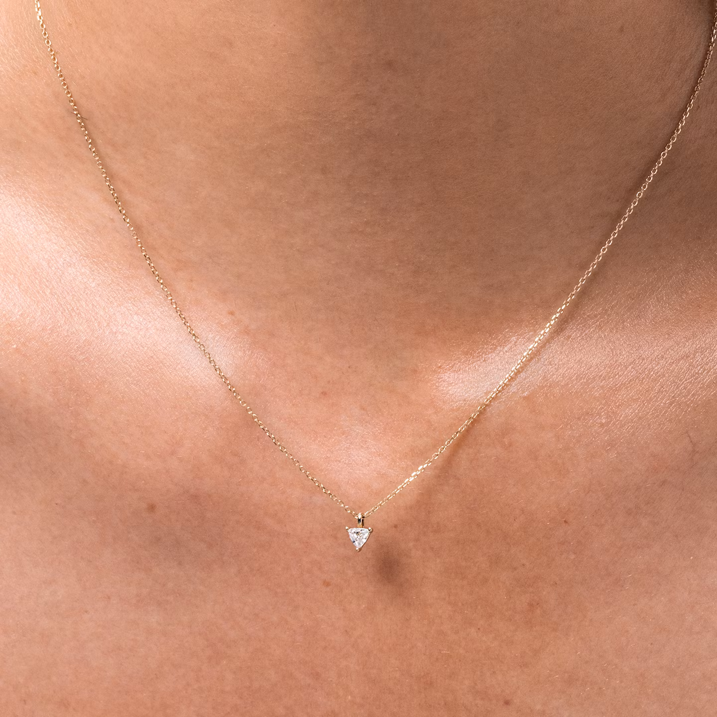 Petite Solitaire Pendant | Trillion | 14k | White Gold | chainLength: 16-18