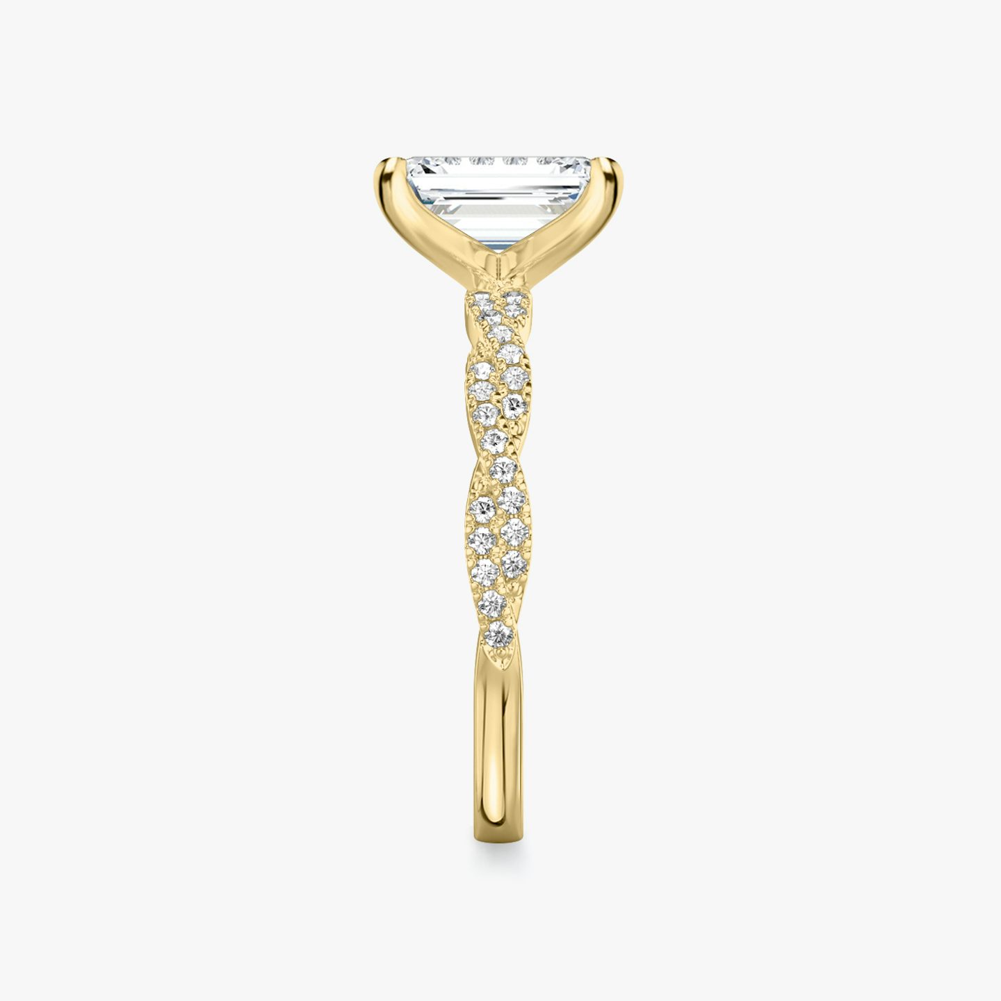 The Twisted Classic | Emerald | 18k | Yellow Gold | bandAccent: Double pavé | diamondOrientation: vertical | caratWeight: other