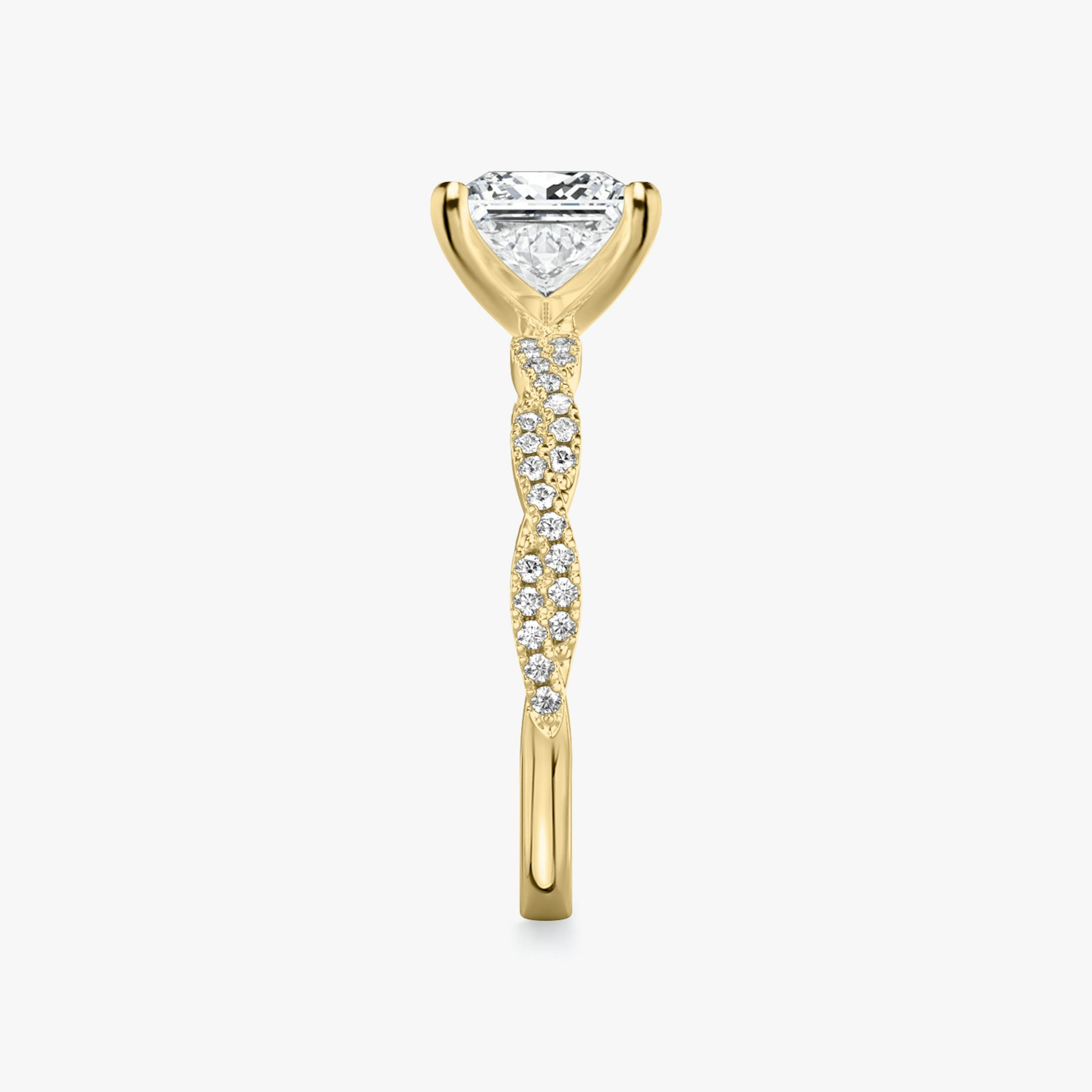 The Twisted Classic | Princess | 18k | Yellow Gold | bandAccent: Double pavé | diamondOrientation: vertical | caratWeight: other