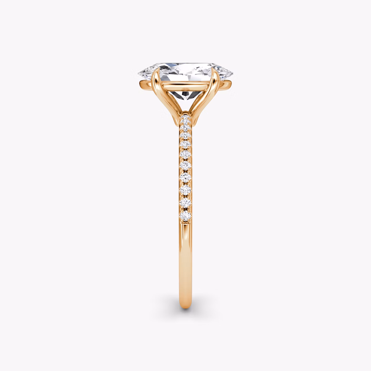 Petite 4-Prong | Oval | 14k | Roségold | bandAccent: Mit Pavé-Besatz | diamondOrientation: vertical | caratWeight: other