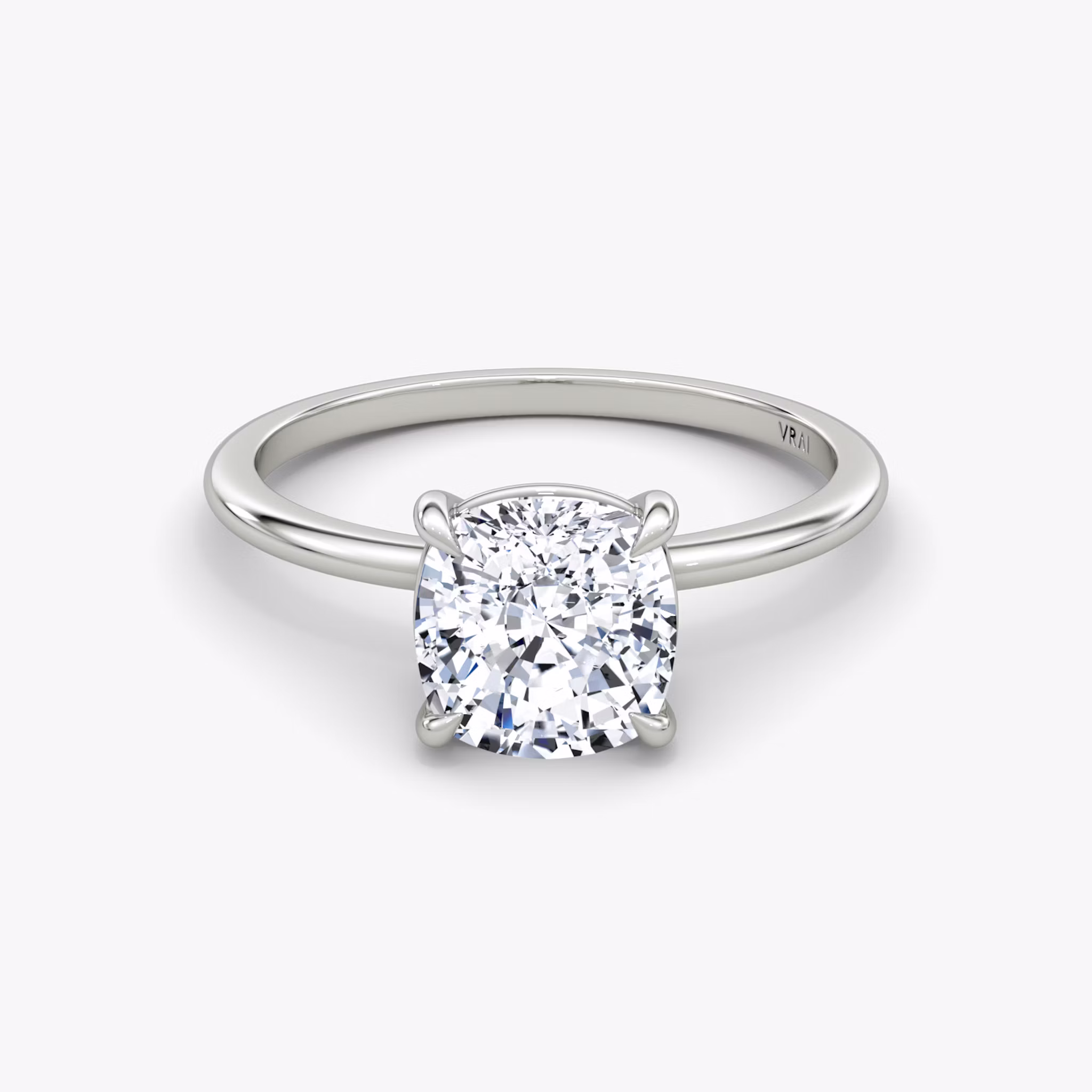 Petite 4-Prong Cushion | Platinum