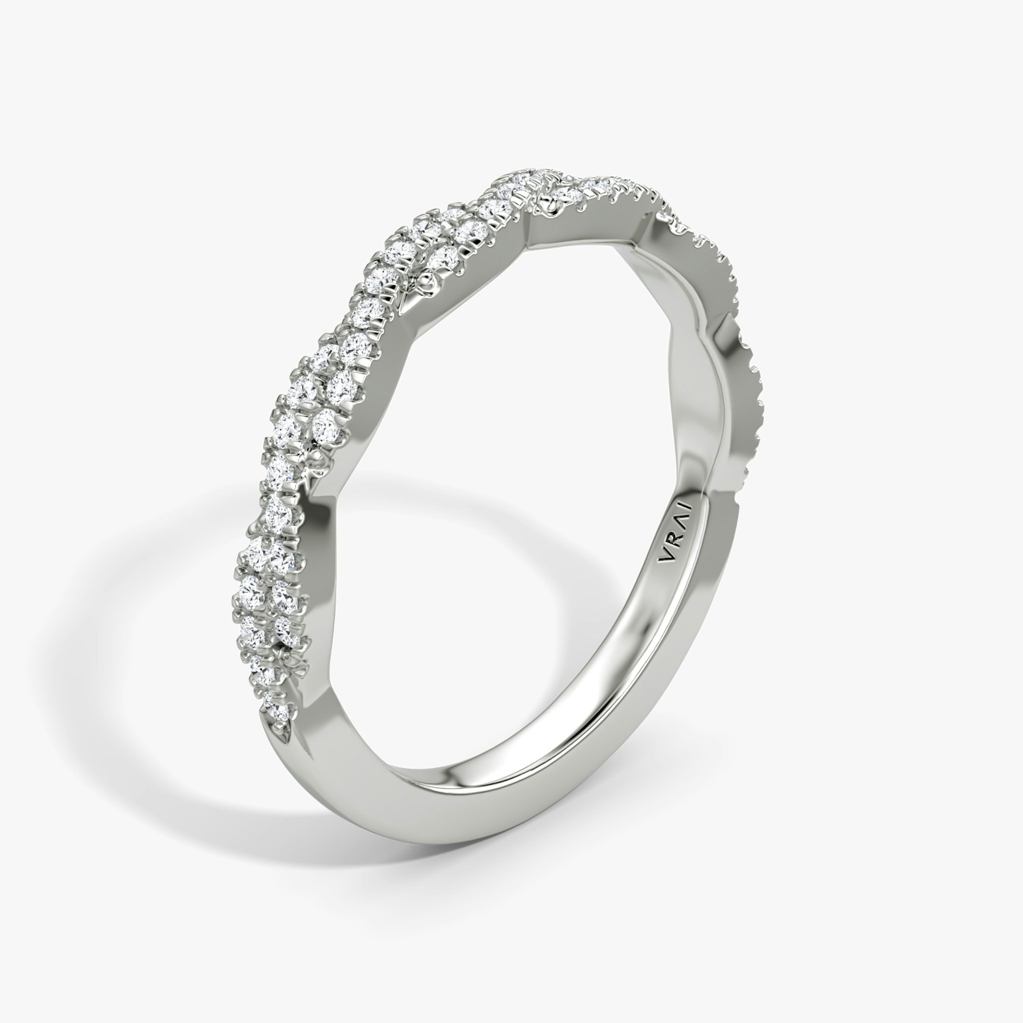 The Twisted Band | 18k | White Gold | bandAccent: Double pavé