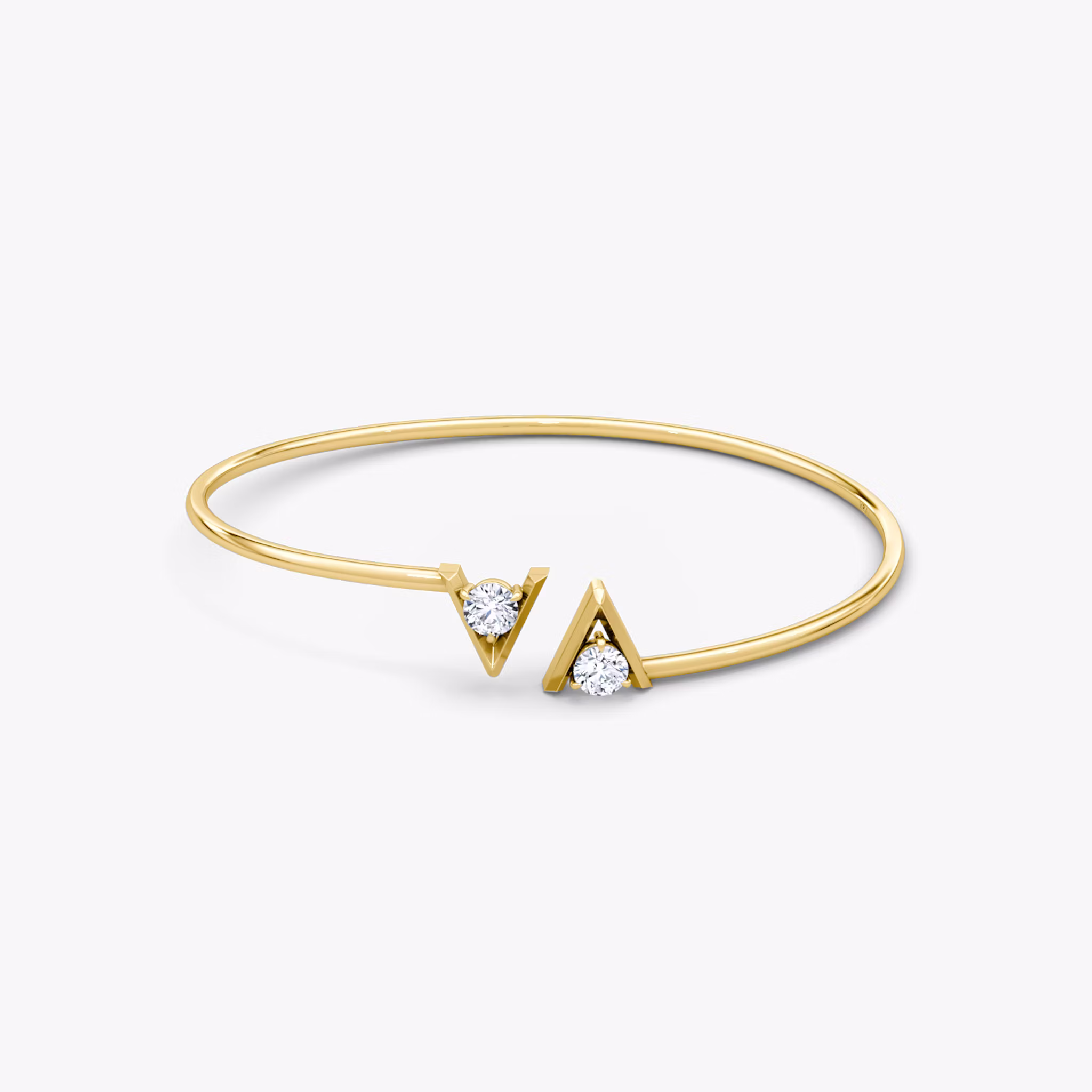 VRAI V Flex Bangle Round Brilliant | Yellow Gold