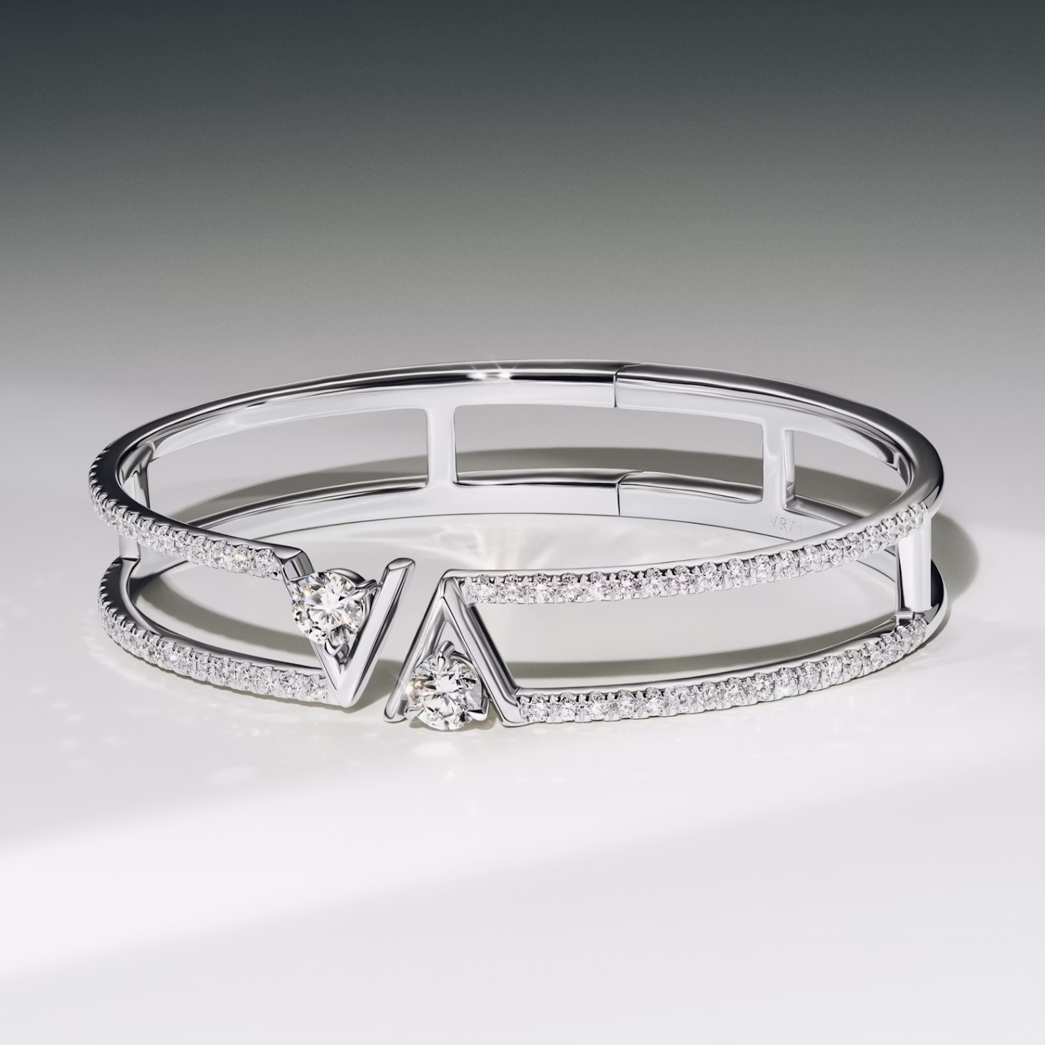 VRAI V Double Row Bangle | Round Brilliant | 14k | Yellow Gold | bandAccent: Pavé | wristSize: Medium