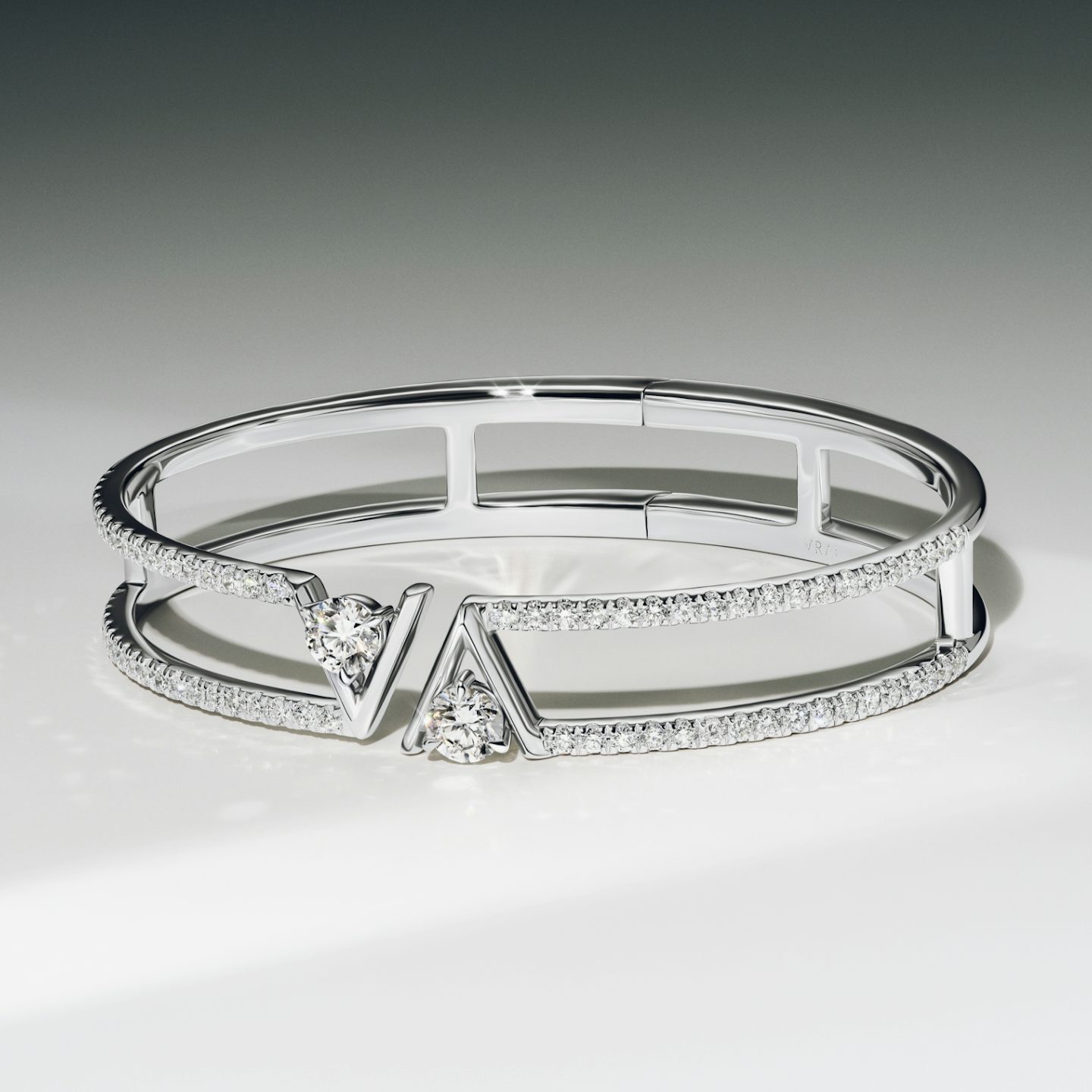 VRAI V Double Row Bangle | Round Brilliant | 14k | Yellow Gold | bandAccent: Pavé | wristSize: Large