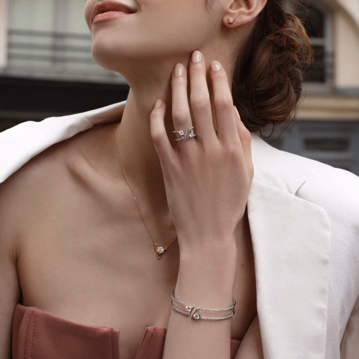 VRAI V Double Row Band | Round Brilliant | 14k | Yellow Gold | bandAccent: Pavé | bandStoneShape: Round Brilliant | diamondSize: original