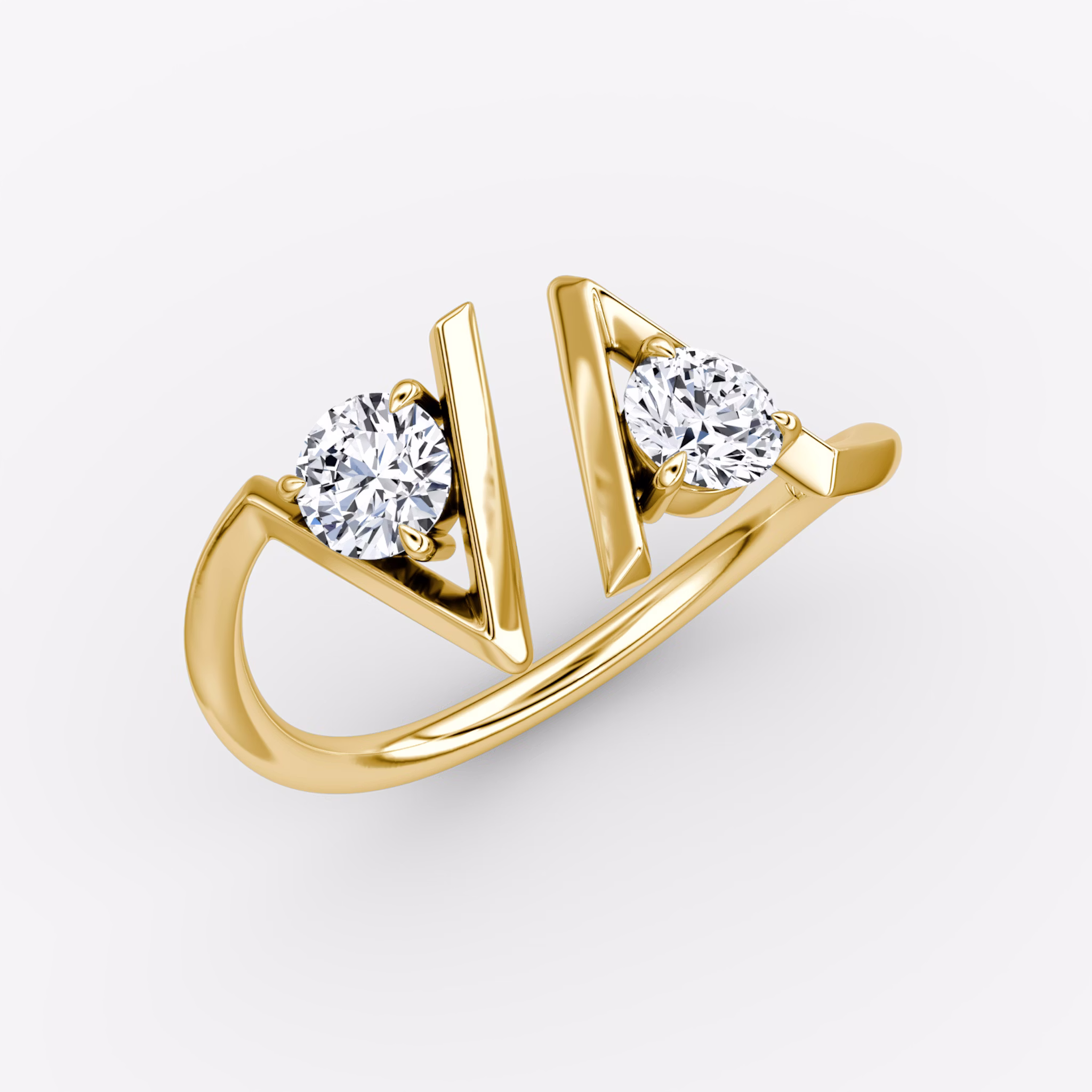 VRAI V Cuff Ring | Round Brilliant | 14k | Yellow Gold