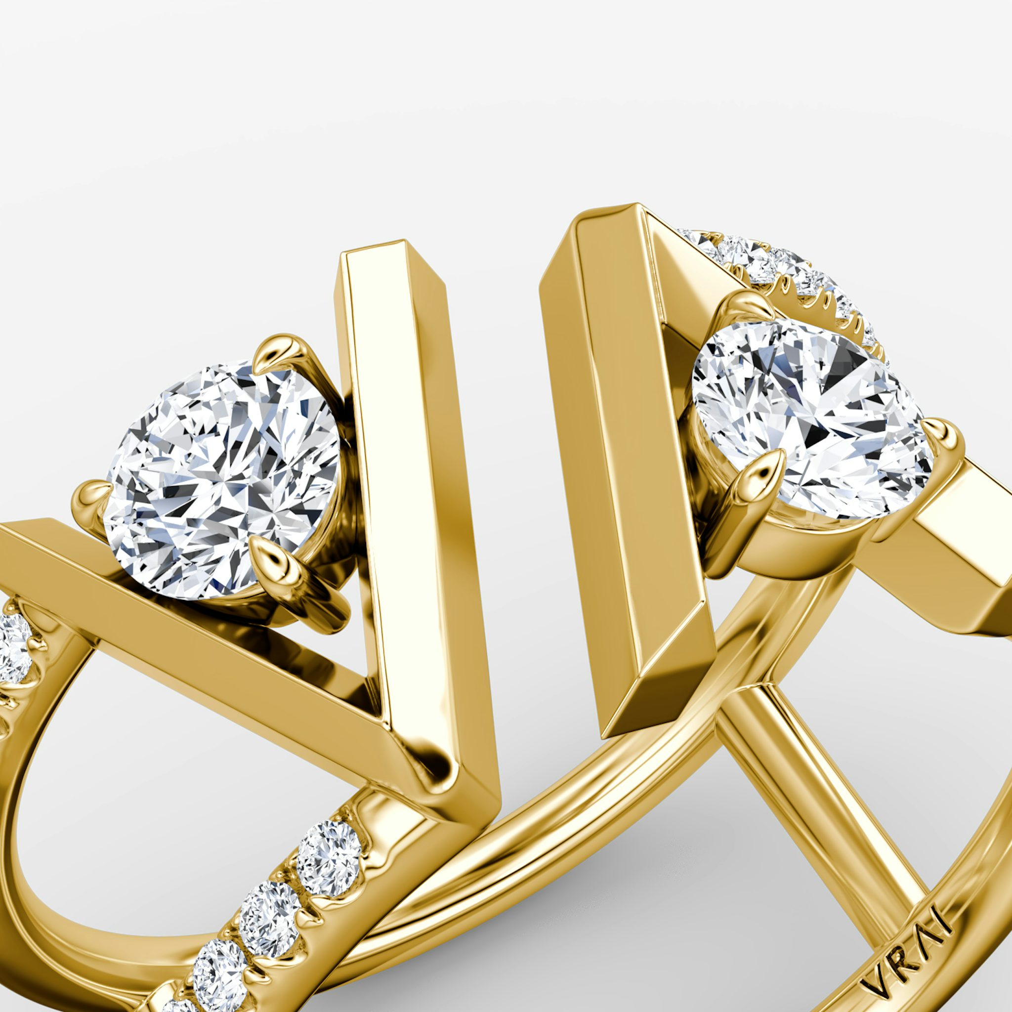 VRAI V Double Row Band | Round Brilliant | 14k | Yellow Gold | bandAccent: Pavé | bandStoneShape: Round Brilliant | diamondSize: original