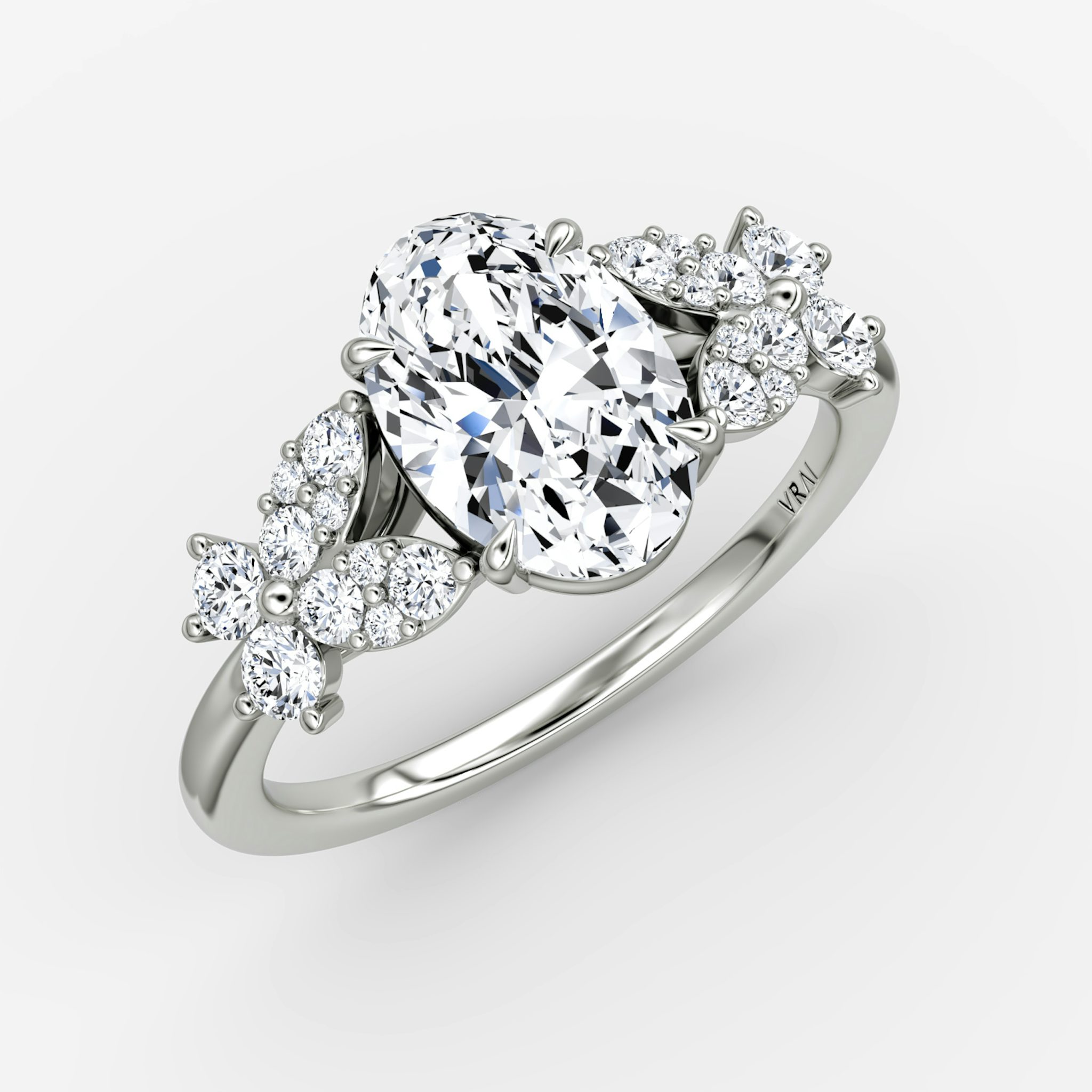 The Signature Floral | Oval | 18k | White Gold | bandAccent: Plain | diamondOrientation: vertical | caratWeight: other