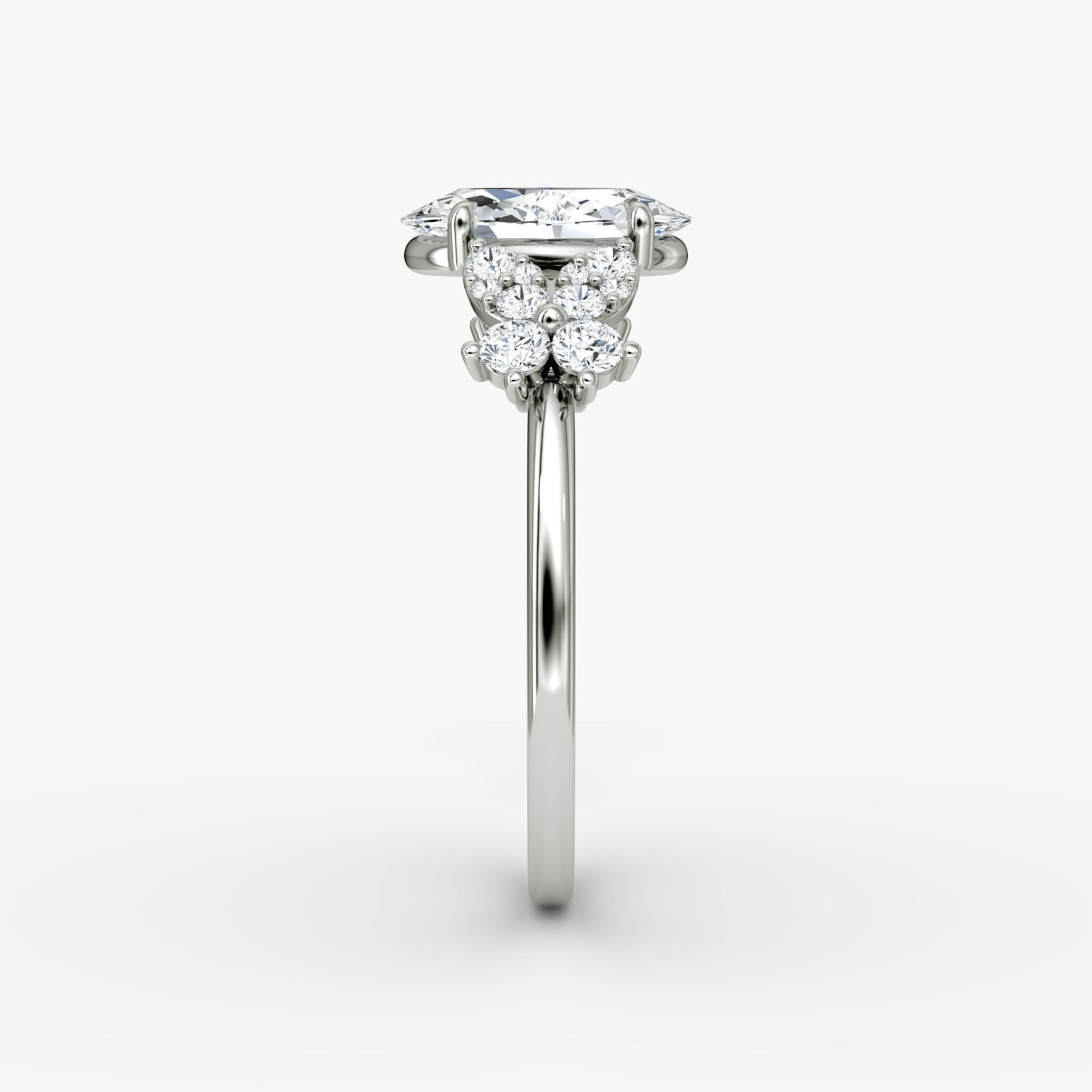 The Signature Floral | Oval | 18k | White Gold | bandAccent: Plain | diamondOrientation: vertical | caratWeight: other