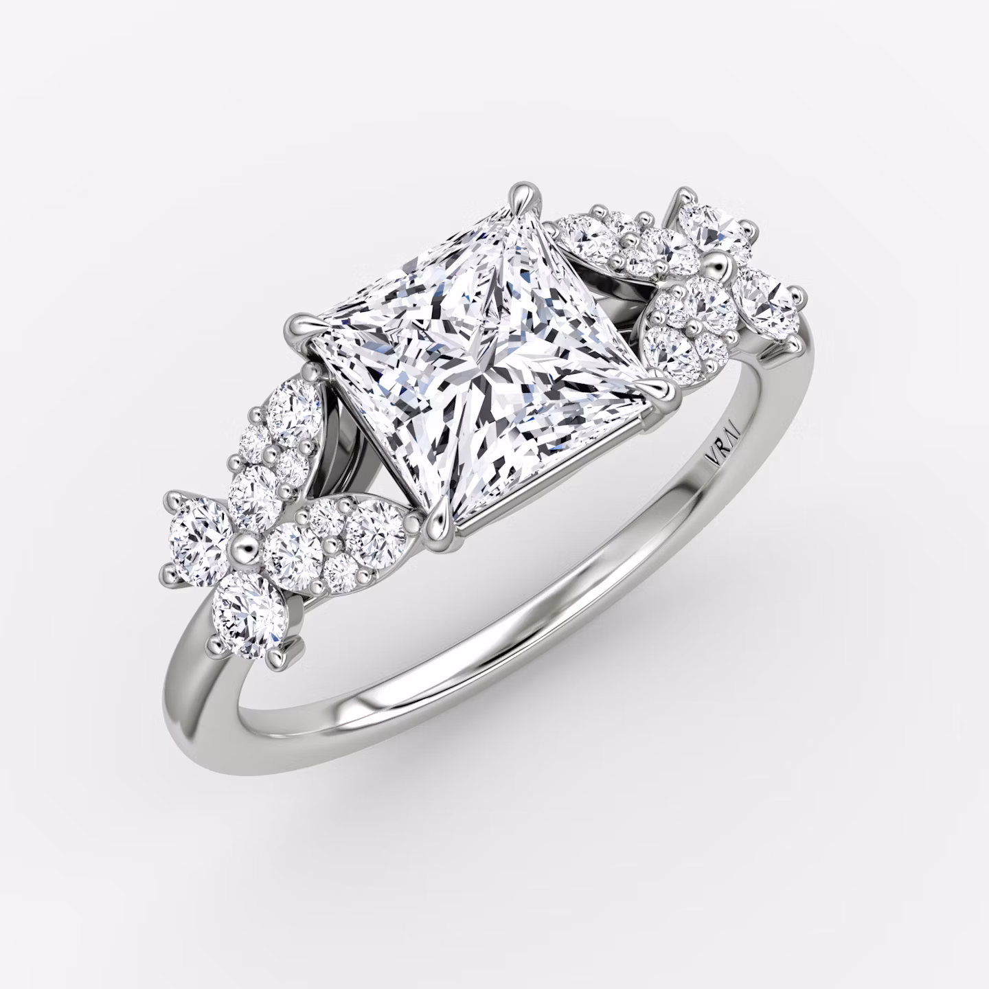 The Signature Floral  | Princess | 18k | White Gold | bandAccent: Plain | diamondOrientation: vertical | caratWeight: other