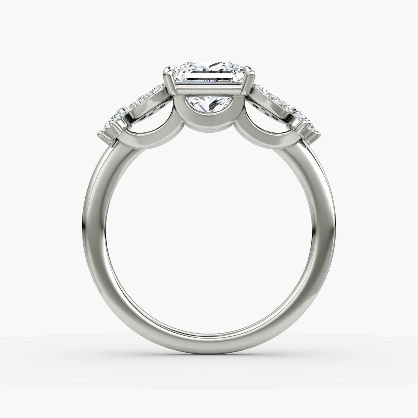 The Signature Floral  | Princess | 18k | White Gold | bandAccent: Plain | diamondOrientation: vertical | caratWeight: other