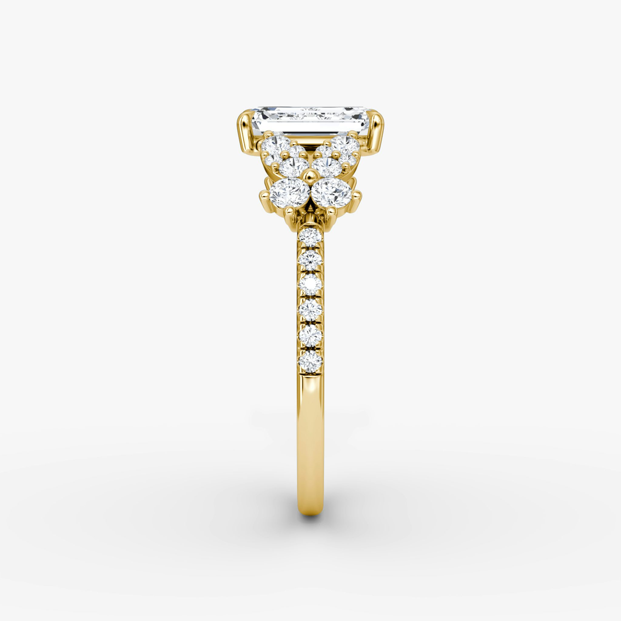 The Signature Floral | Emerald | 18k | Yellow Gold | bandAccent: Pavé | diamondOrientation: vertical | caratWeight: other