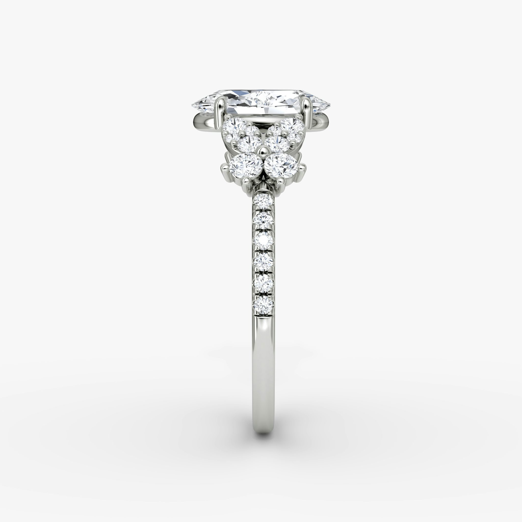The Signature Floral | Oval | 18k | White Gold | bandAccent: Pavé | diamondOrientation: vertical | caratWeight: other