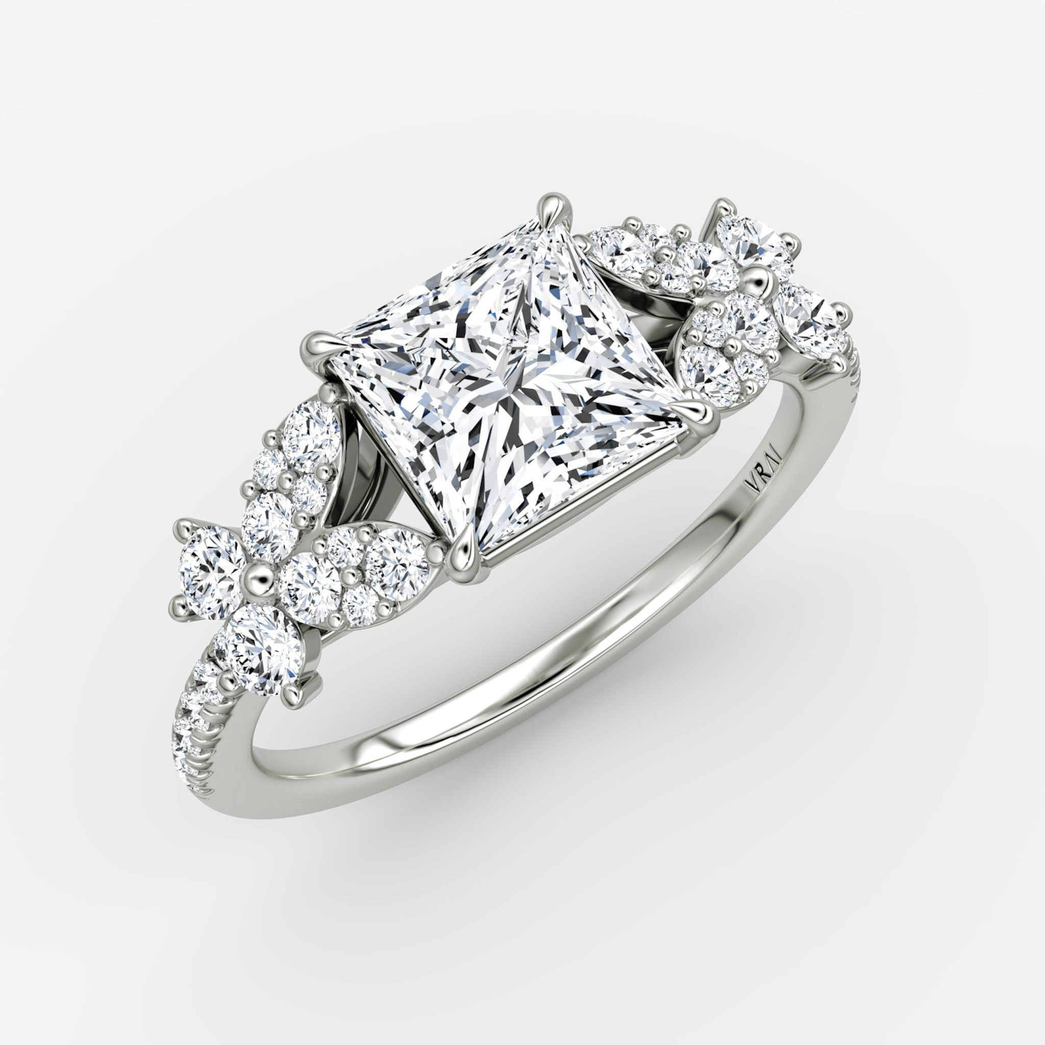 The Signature Floral | Princess | Platinum | bandAccent: Pavé | diamondOrientation: vertical | caratWeight: other